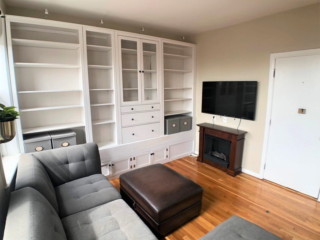 57 West Cedar St Unit: 11