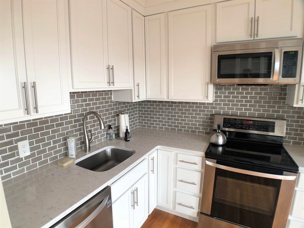 57 West Cedar St Unit: 11
