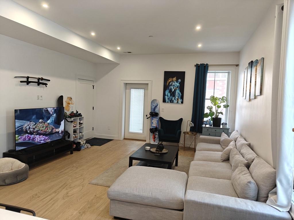 44 Glendale # 1