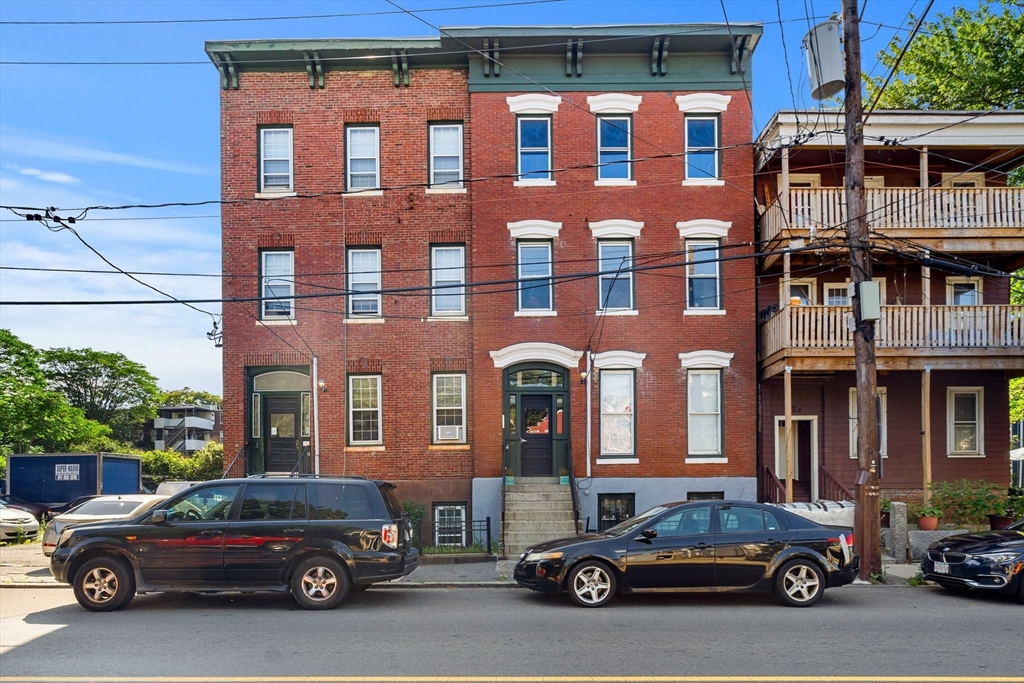 77 Pearl St # 3