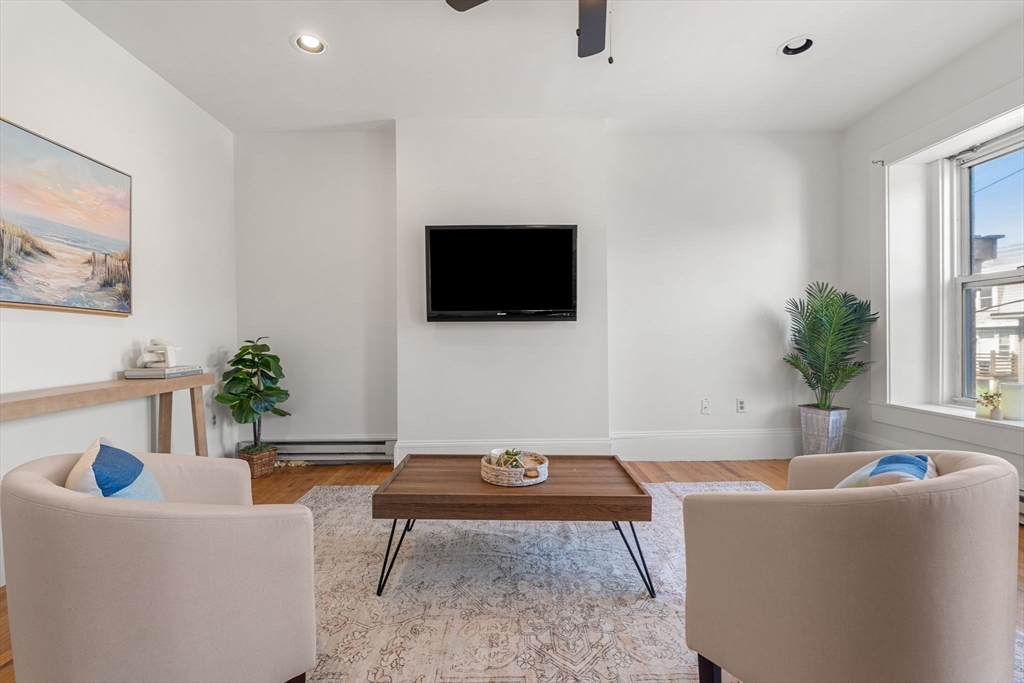 77 Pearl St # 3