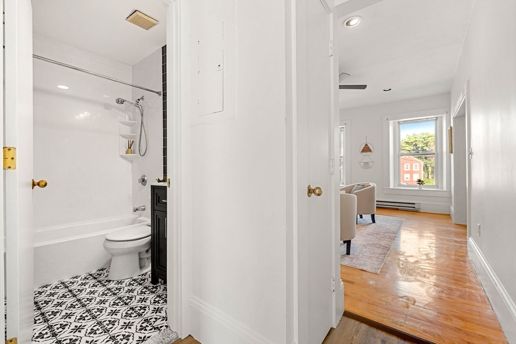 77 Pearl St # 3