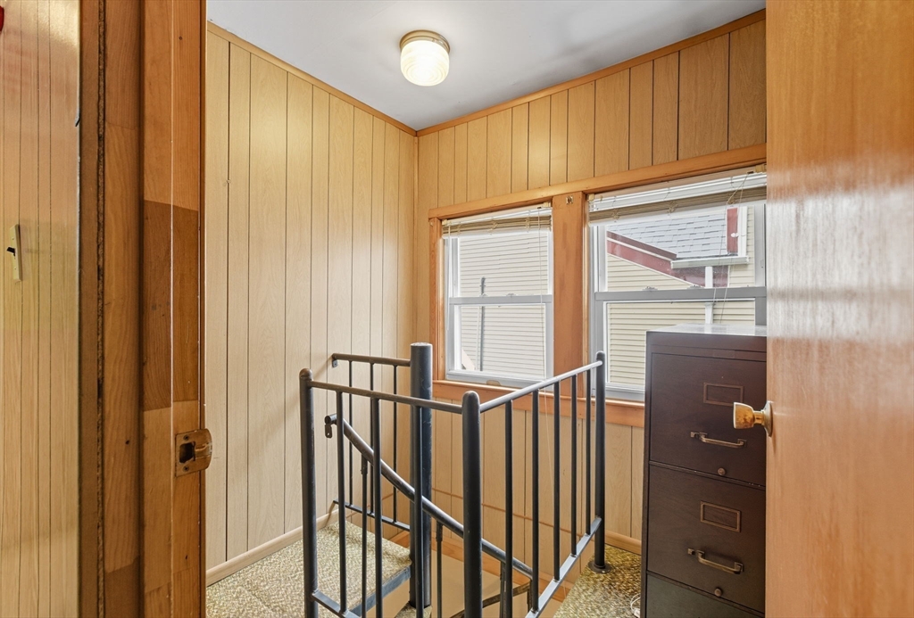 60 Haines St