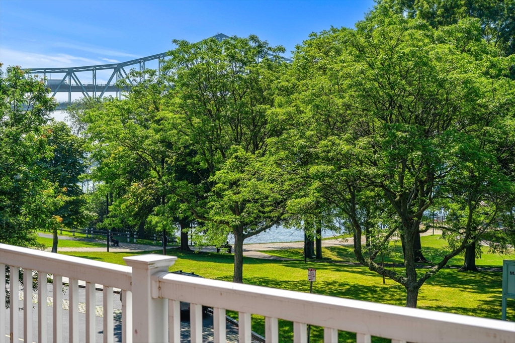 30 Breakwater Cv # 30