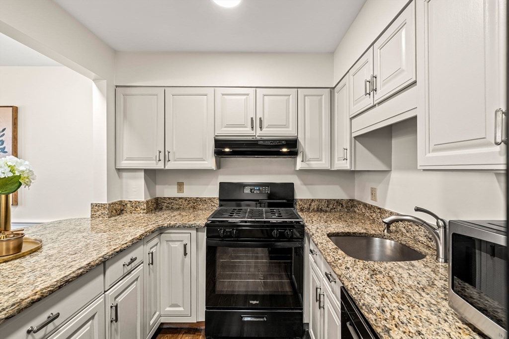 30 Breakwater Cv # 30