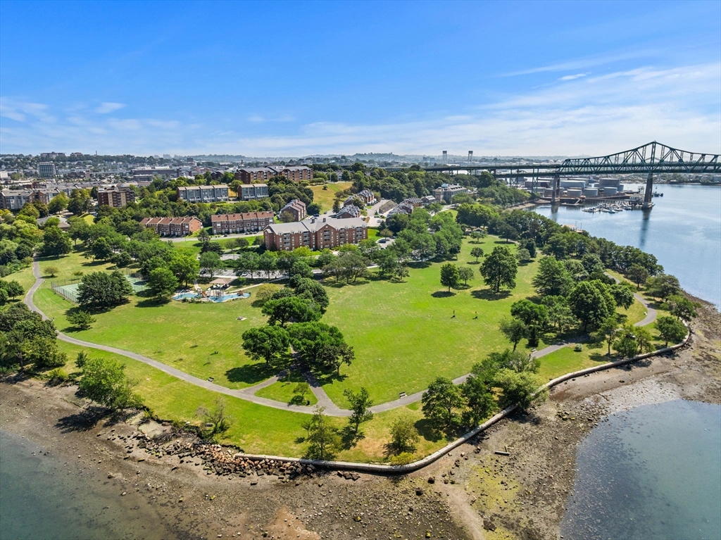 30 Breakwater Cv # 30