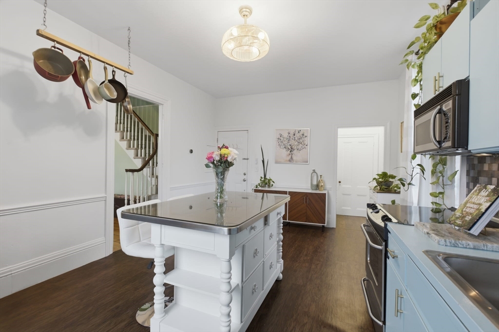 4 Mount Vernon St # 3