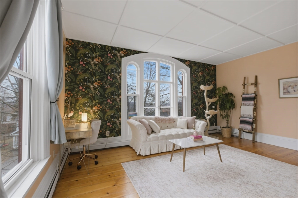 4 Mount Vernon St # 3