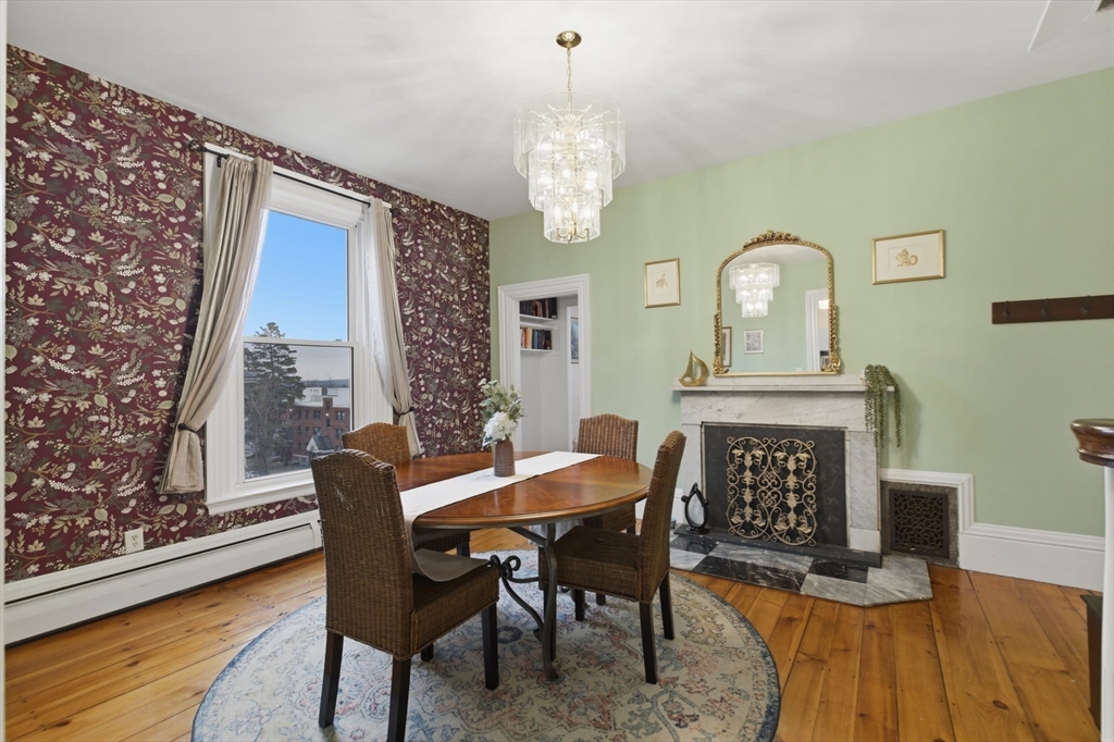 4 Mount Vernon St # 3