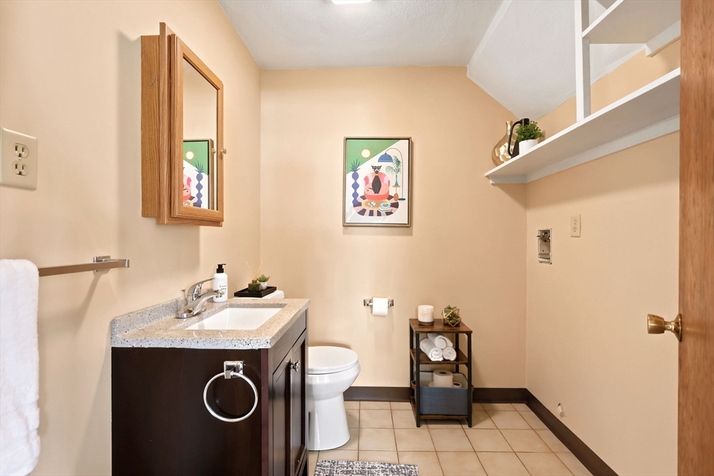 37 Mountain St # 37