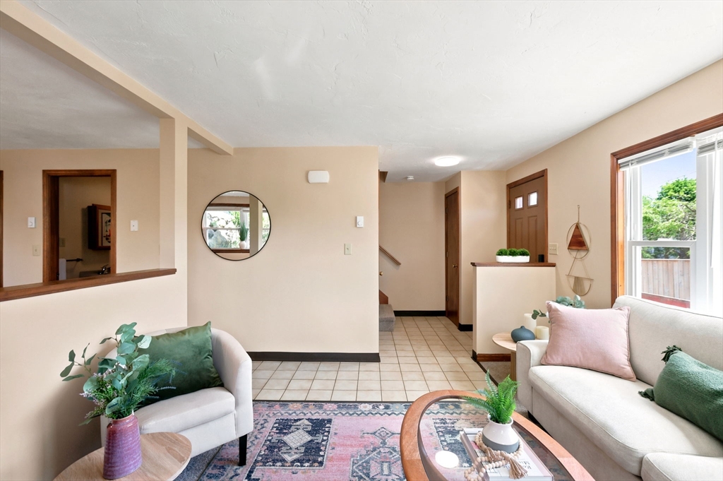 37 Mountain St # 37