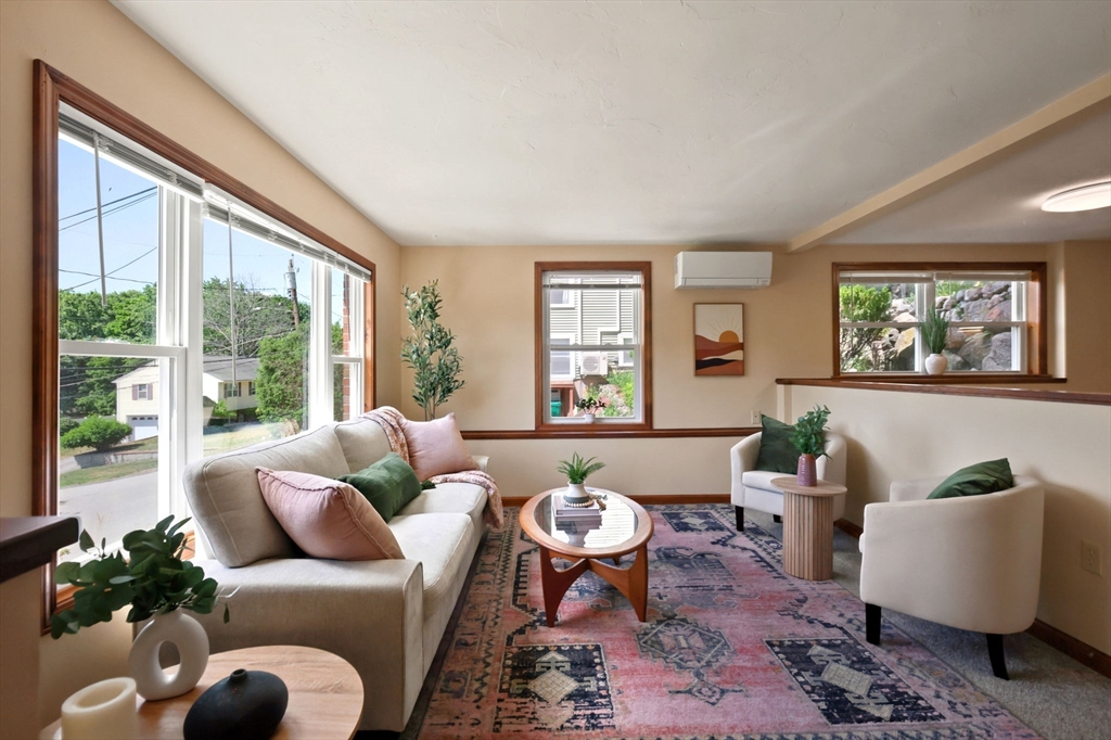 37 Mountain St # 37