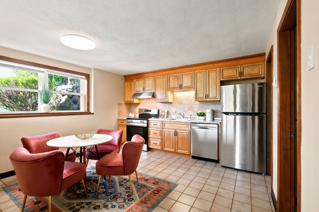 37 Mountain St # 37