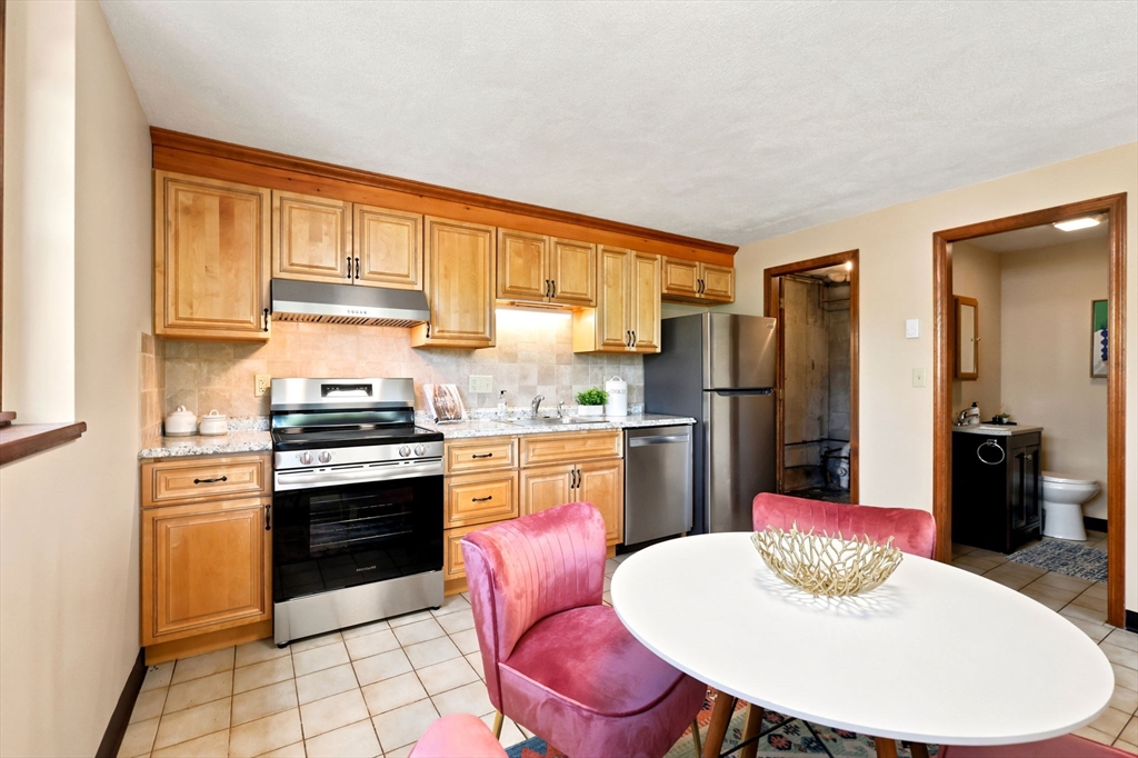 37 Mountain St # 37