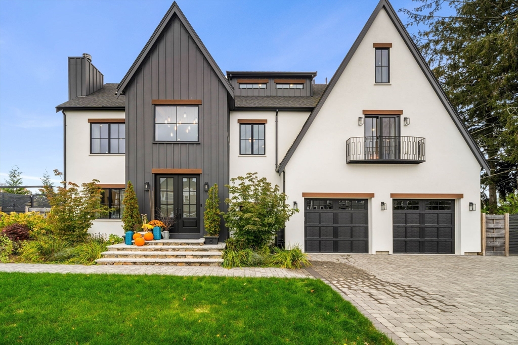 122 Livingstone Ave