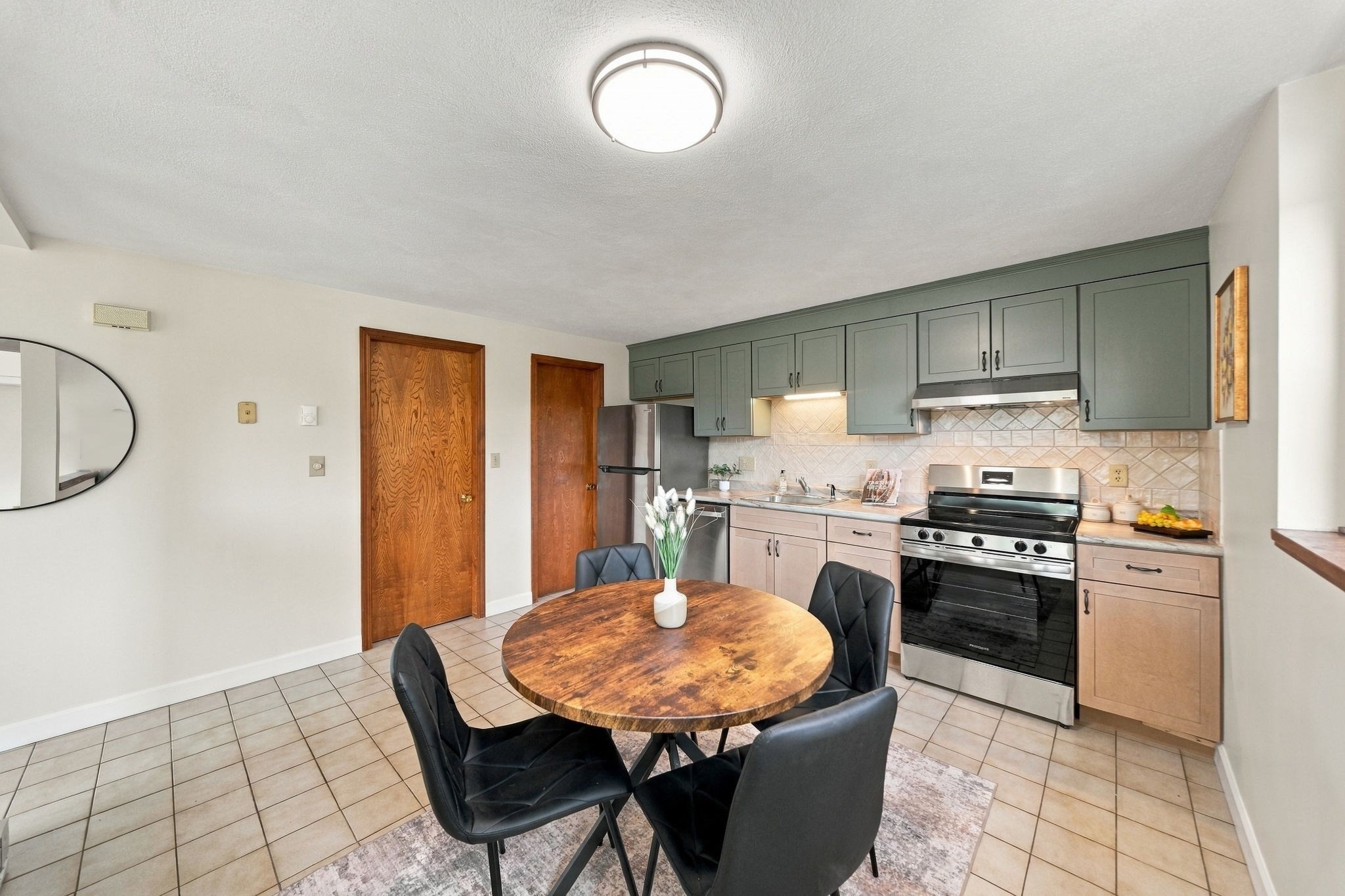 39 Mountain St # 39
