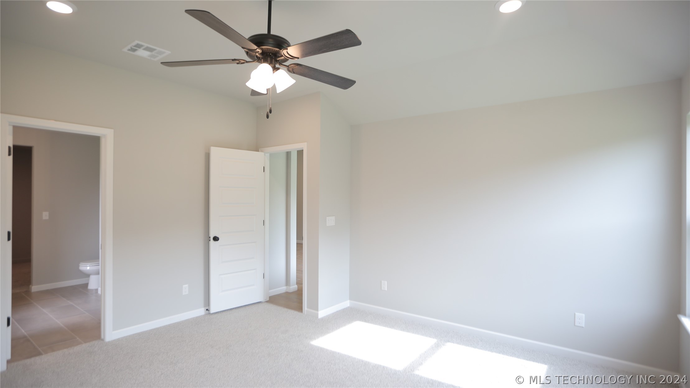 3709 N 39th Street