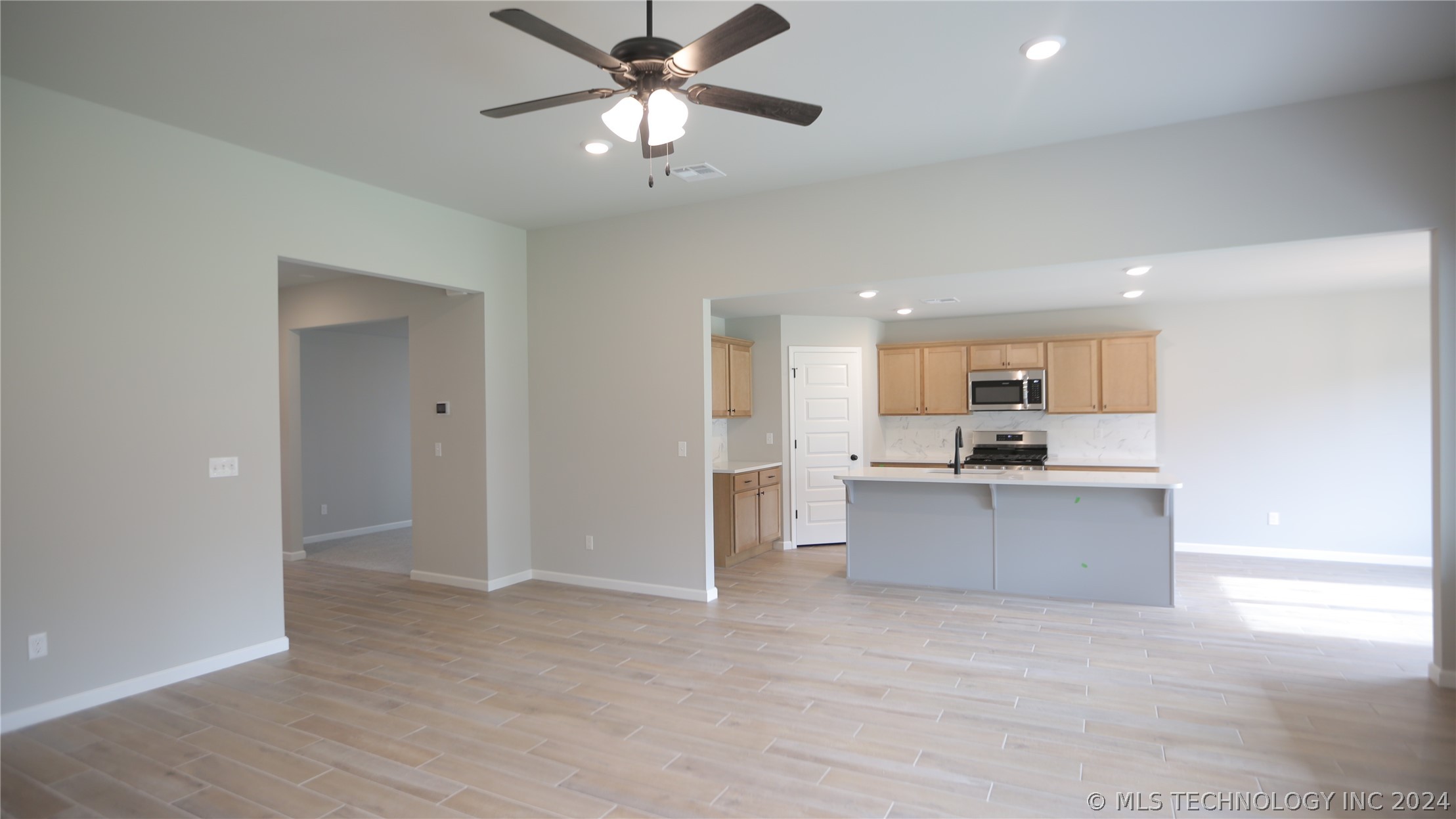 3709 N 39th Street