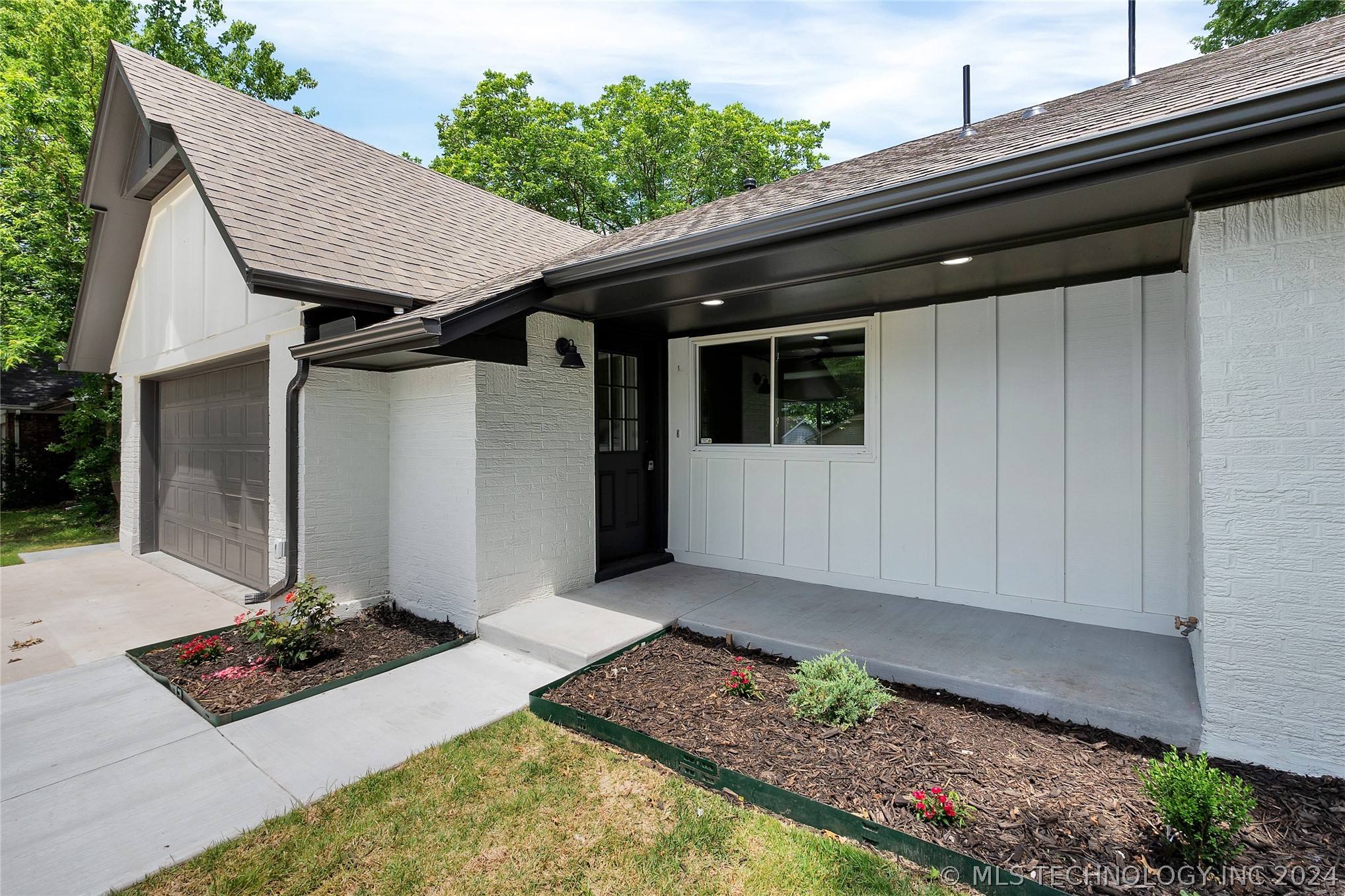 3431 S 116th Place
