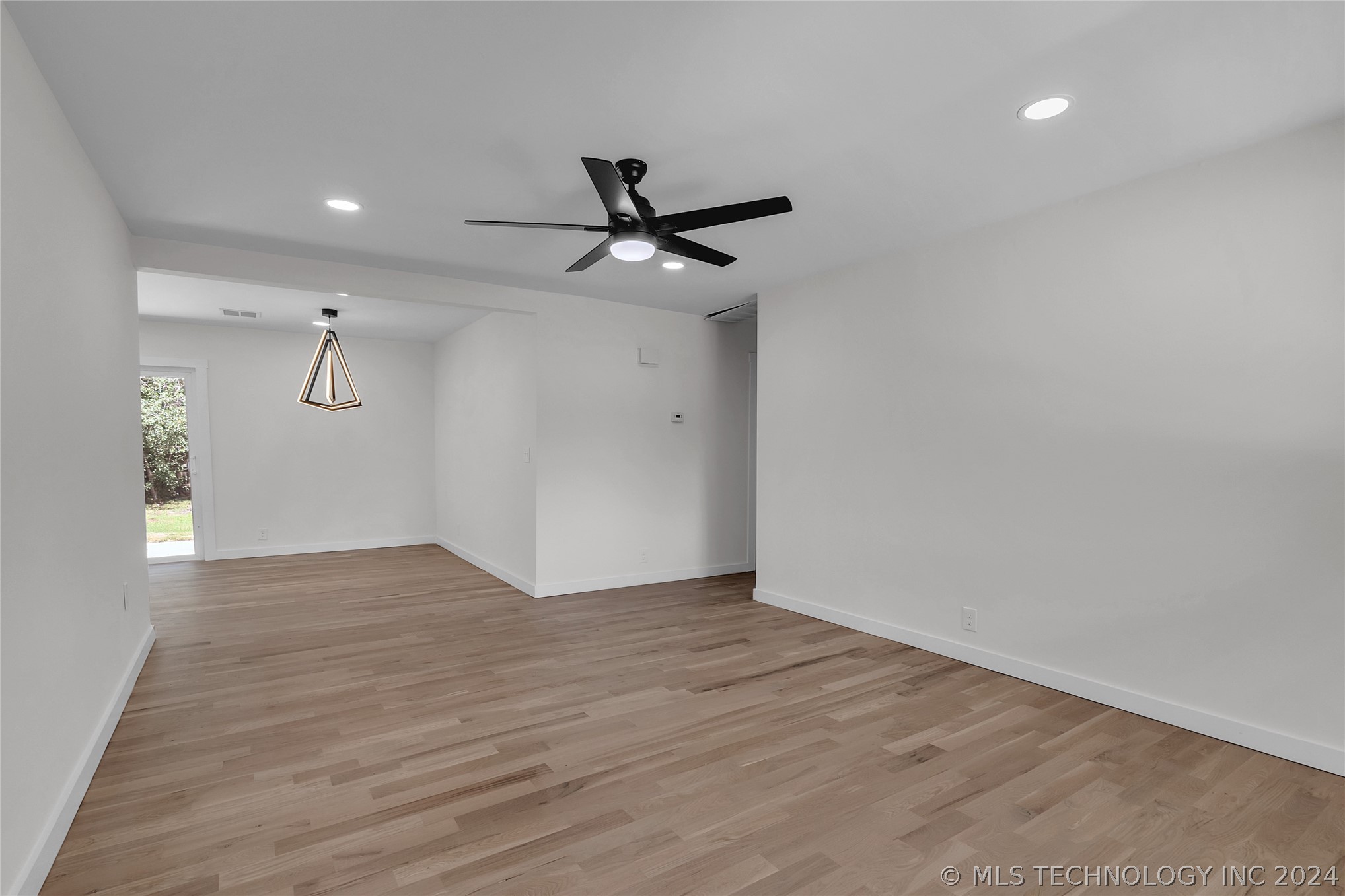 3431 S 116th Place