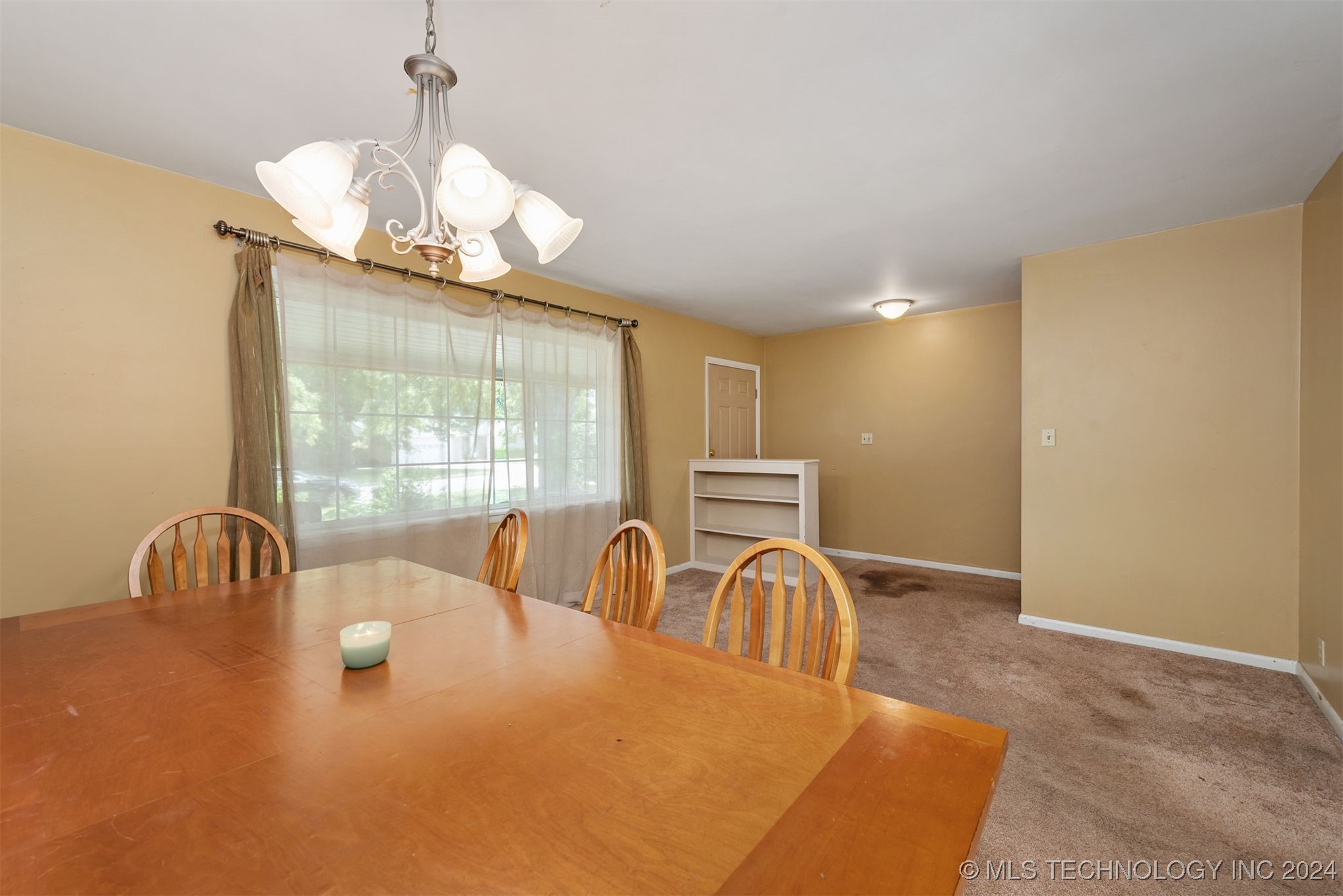 204 S 117th Place