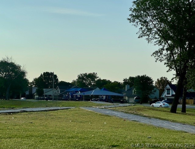 7806 N 122nd East Avenue