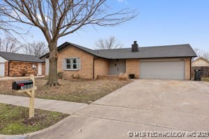 7806 N 122nd East Avenue
