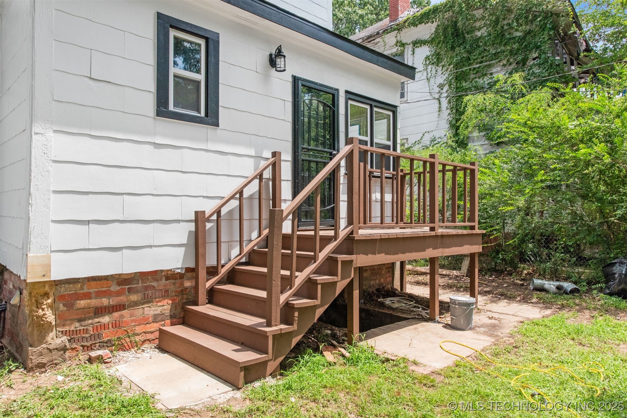 1319 Emporia Street