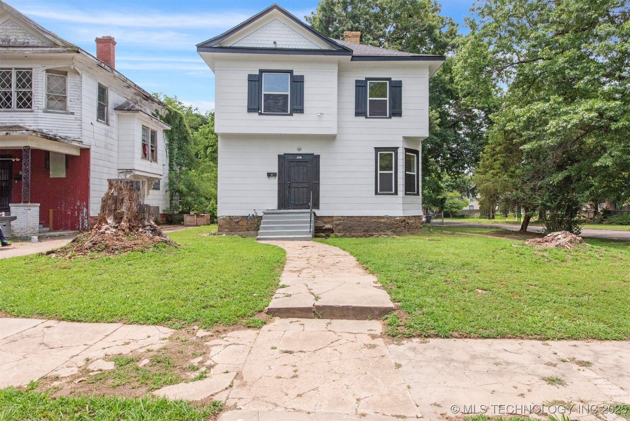 1319 Emporia Street