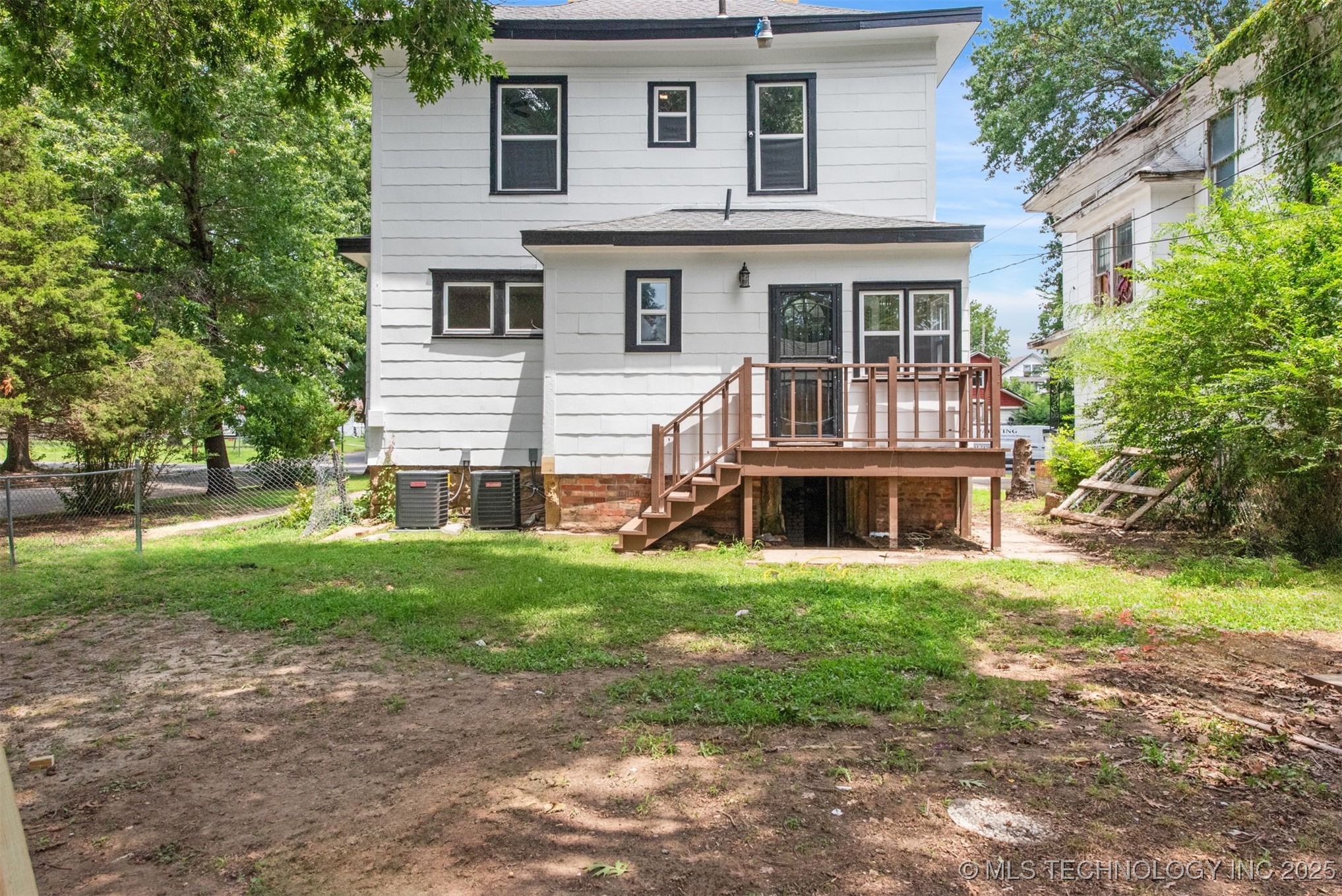1319 Emporia Street