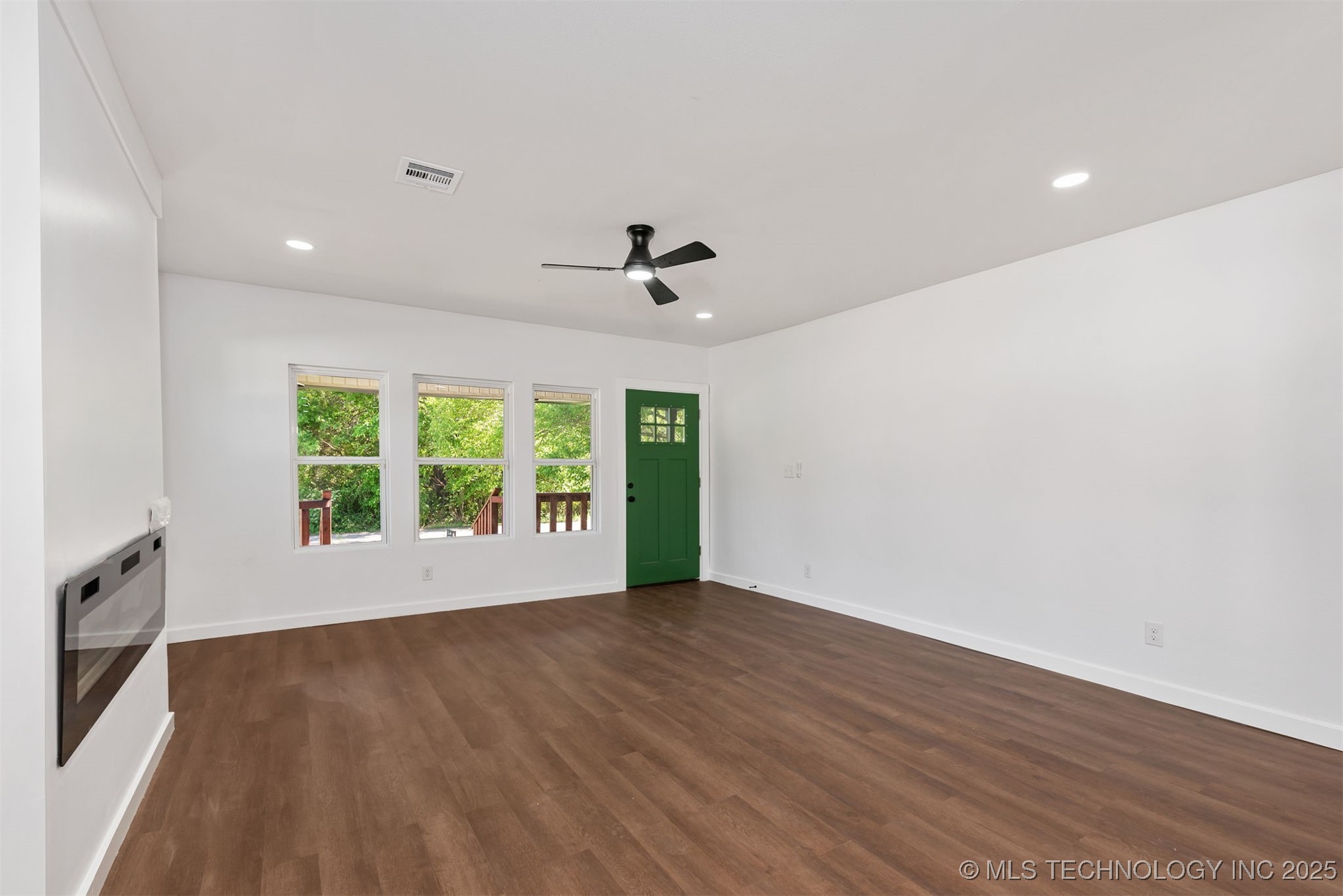 606 Evelyn Street