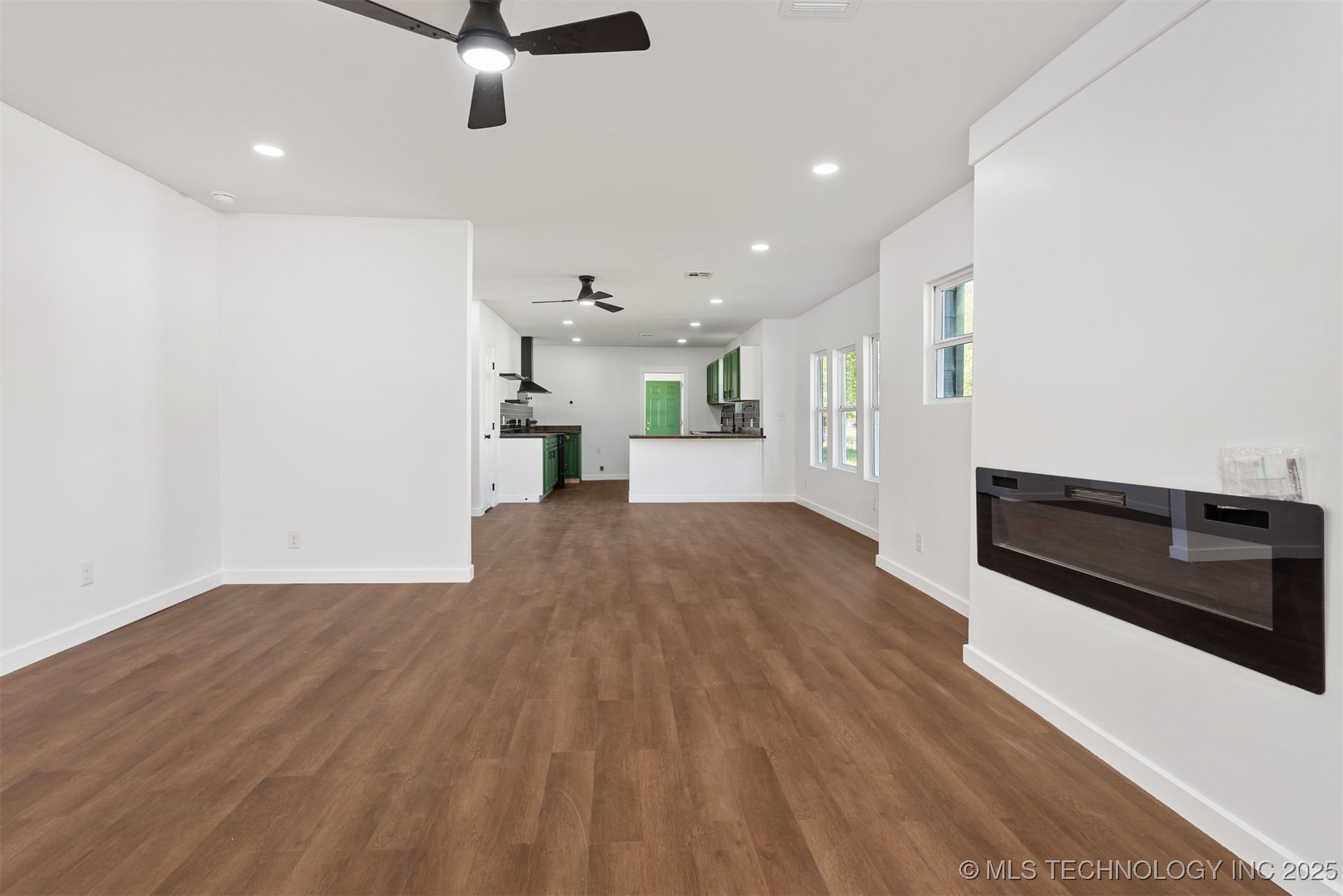 606 Evelyn Street
