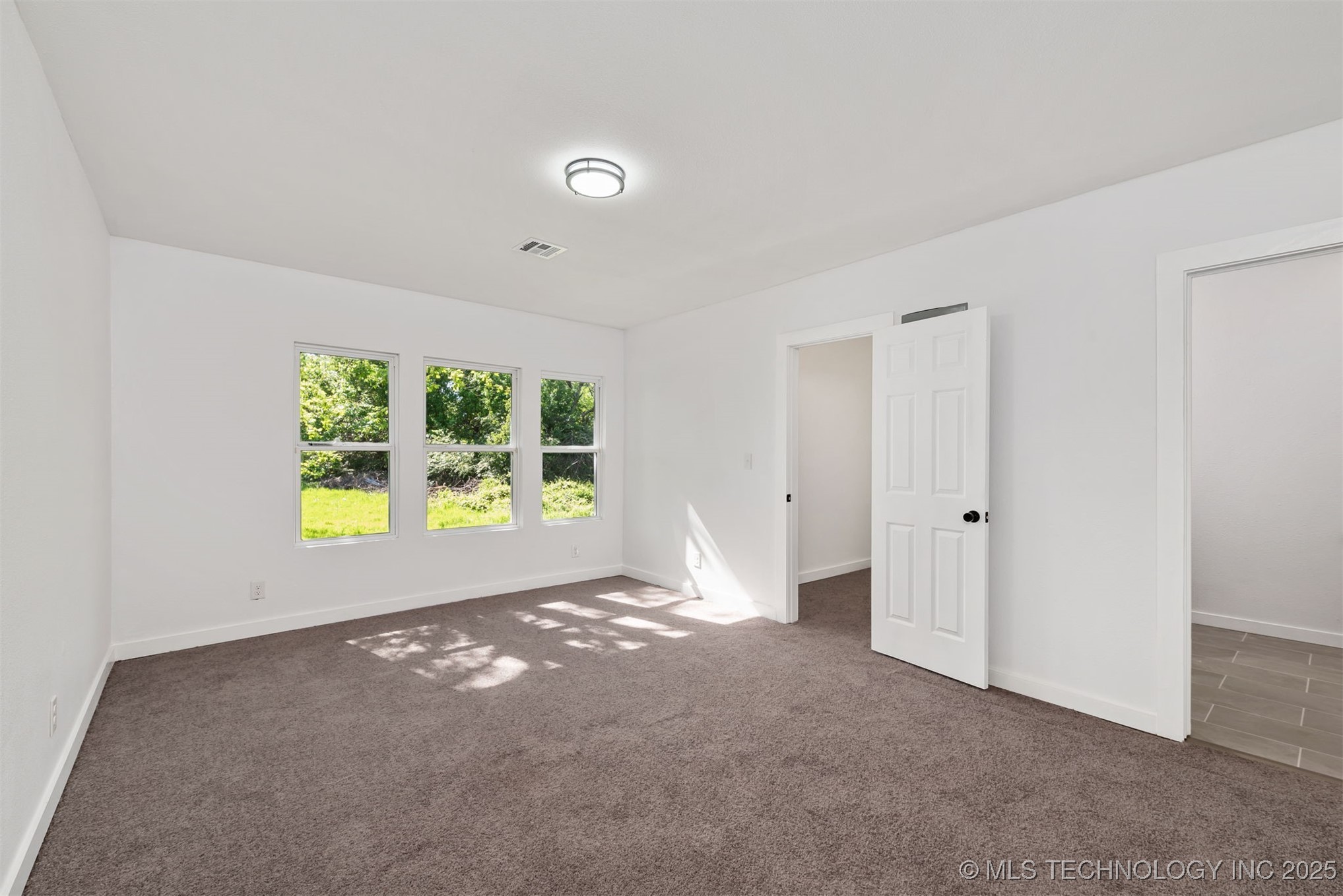 606 Evelyn Street