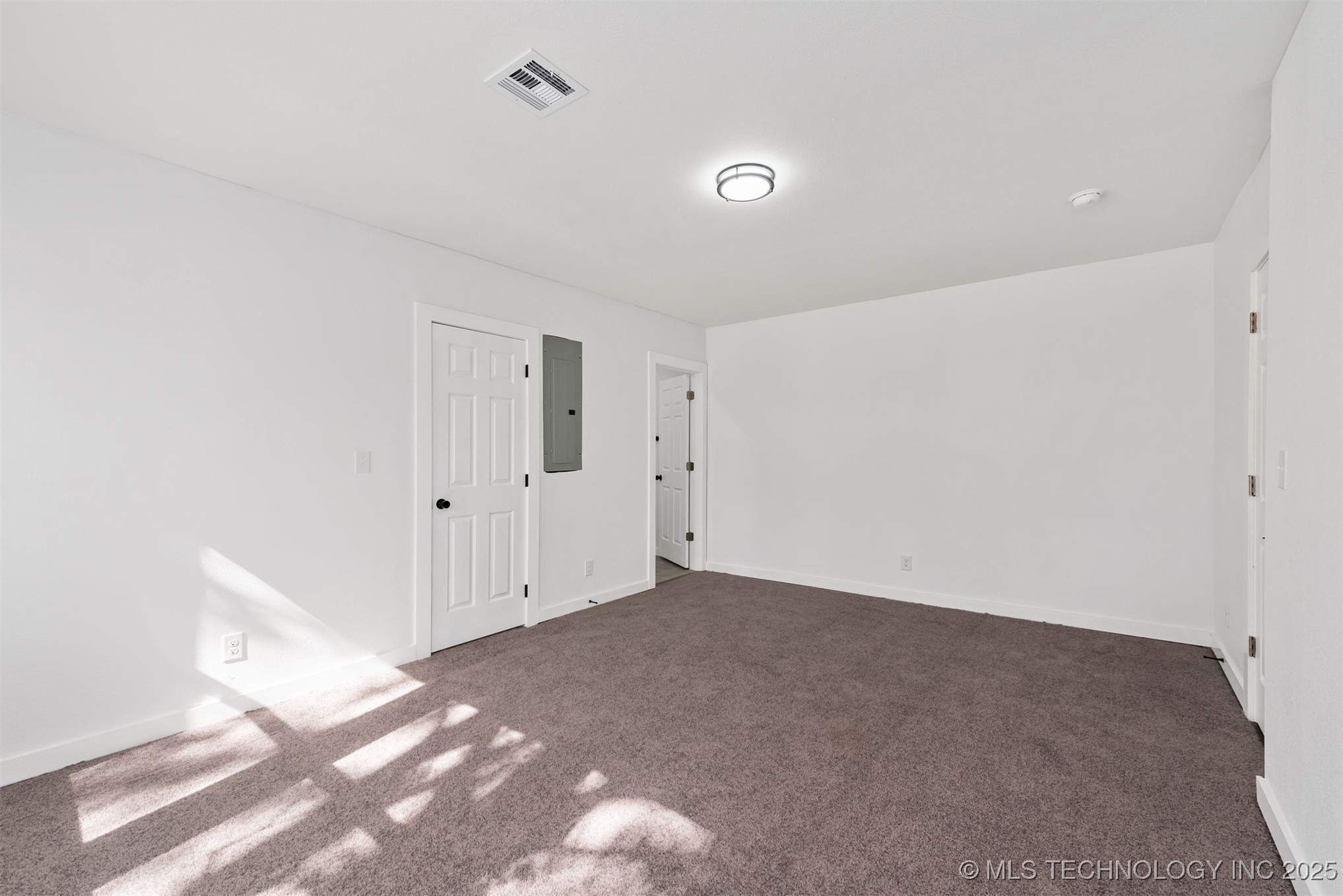 606 Evelyn Street