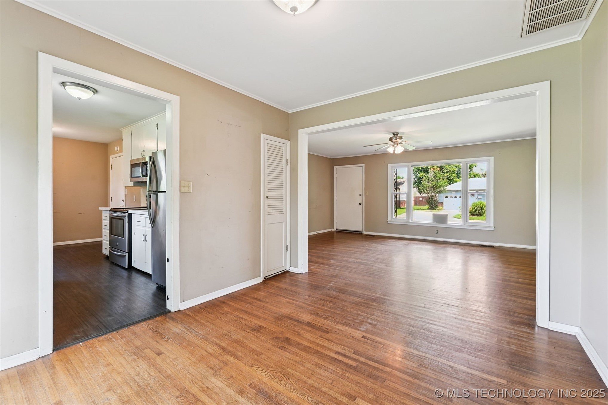 1422 E 52nd Street