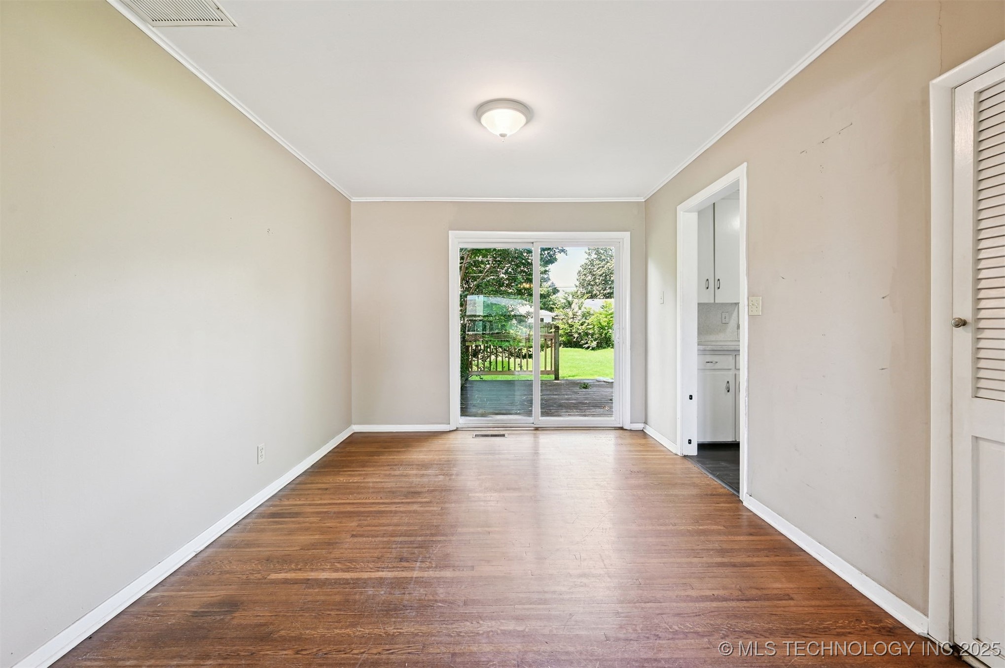 1422 E 52nd Street