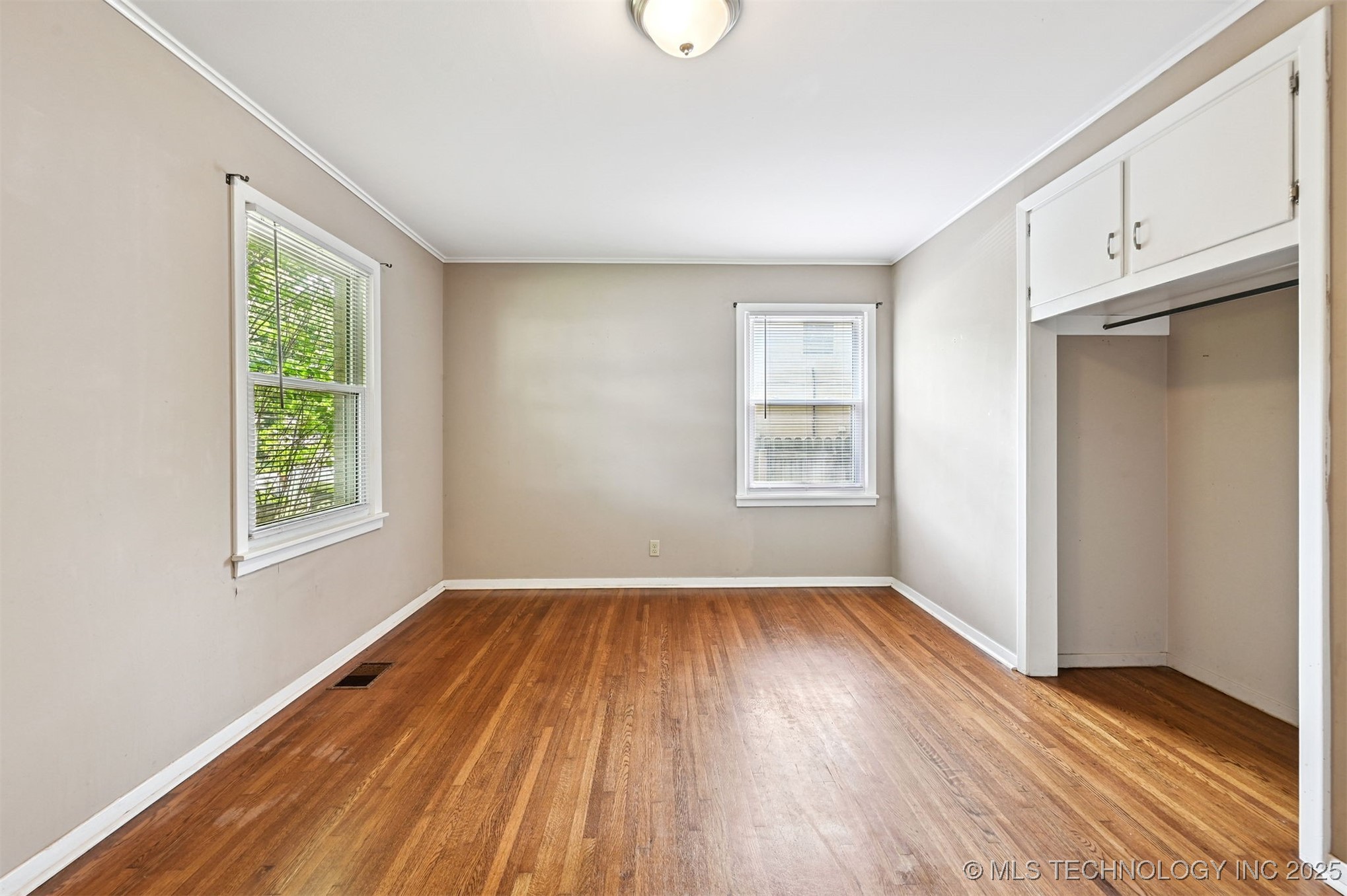 1422 E 52nd Street