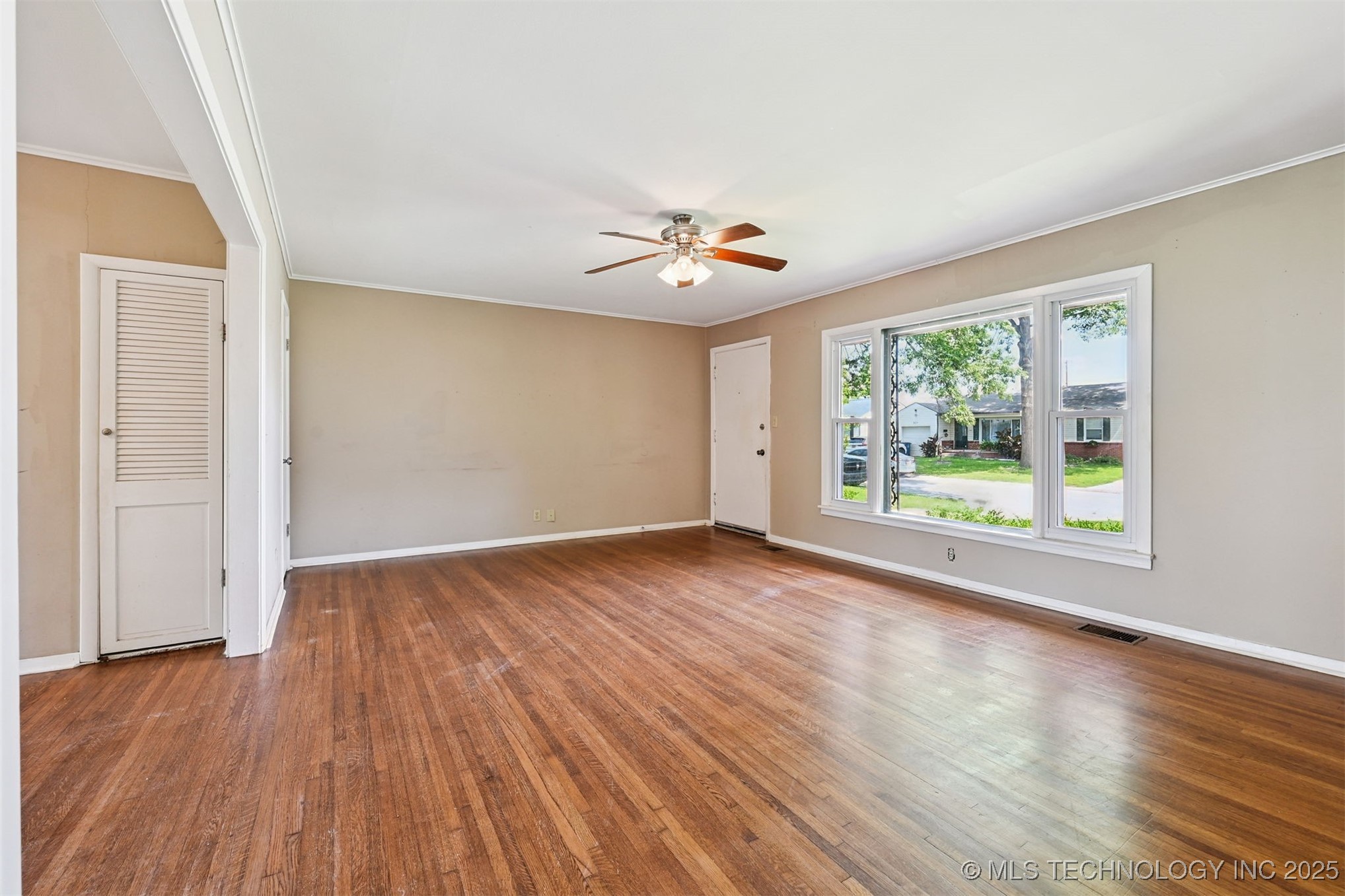 1422 E 52nd Street