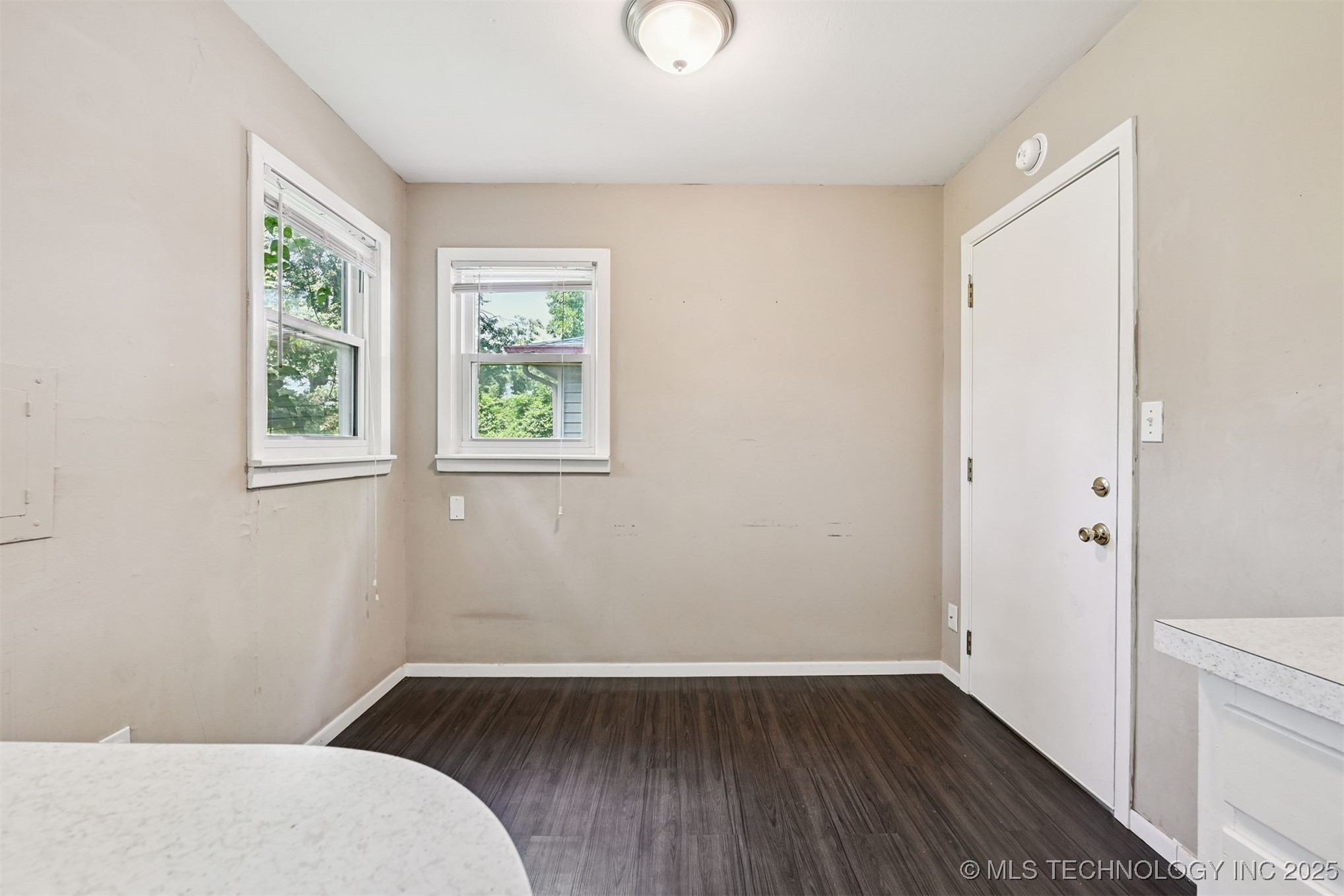 1422 E 52nd Street