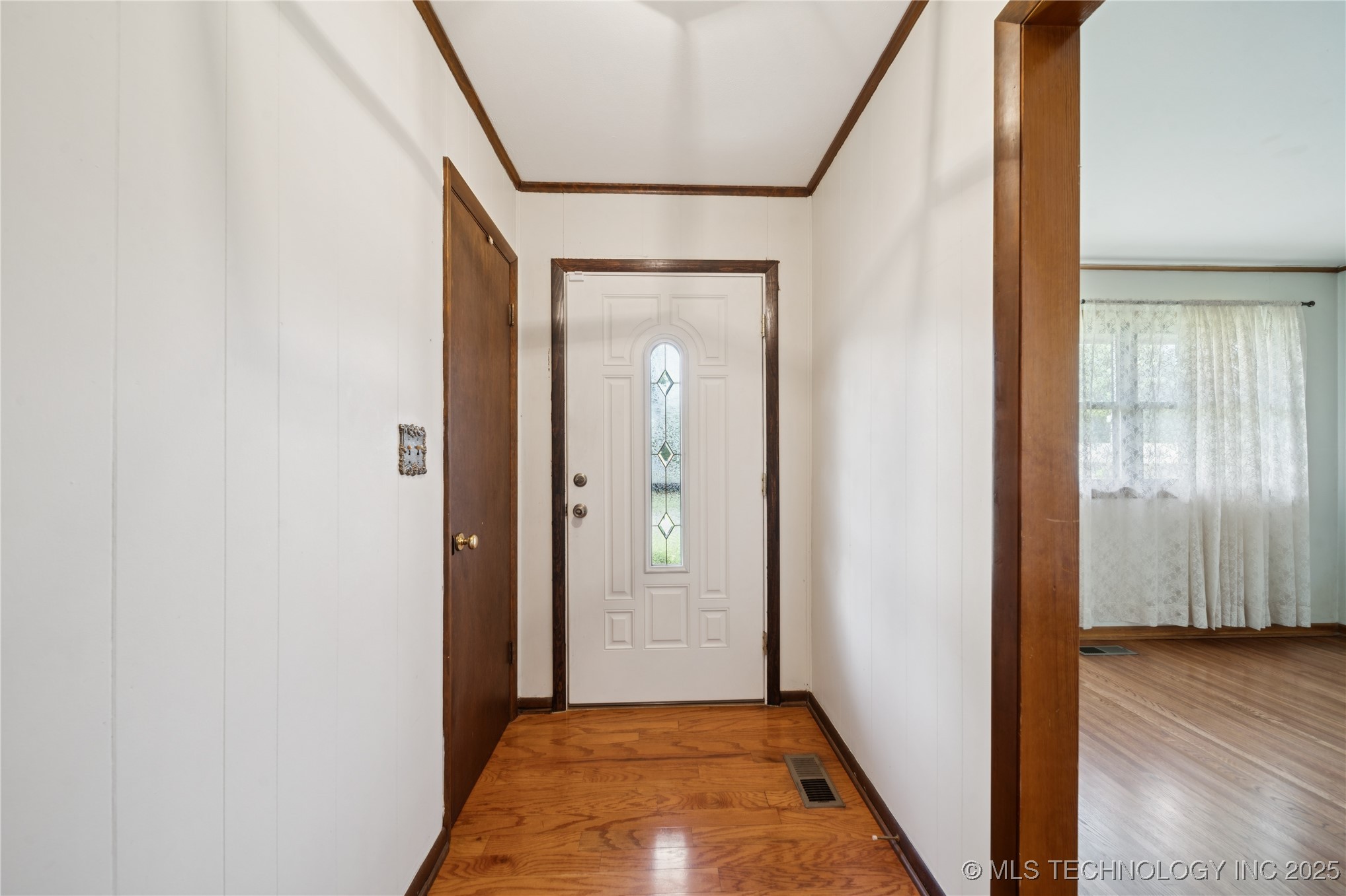 5350 E 27th Place