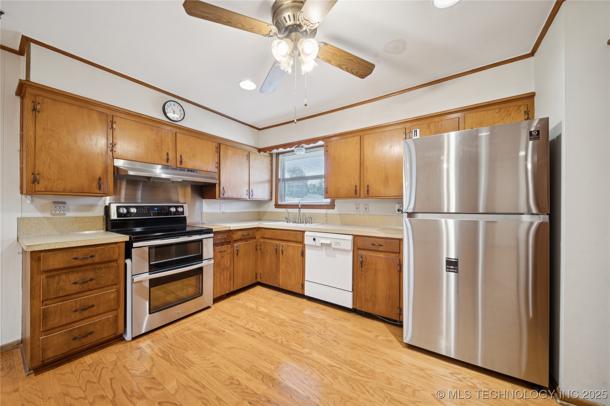 5350 E 27th Place