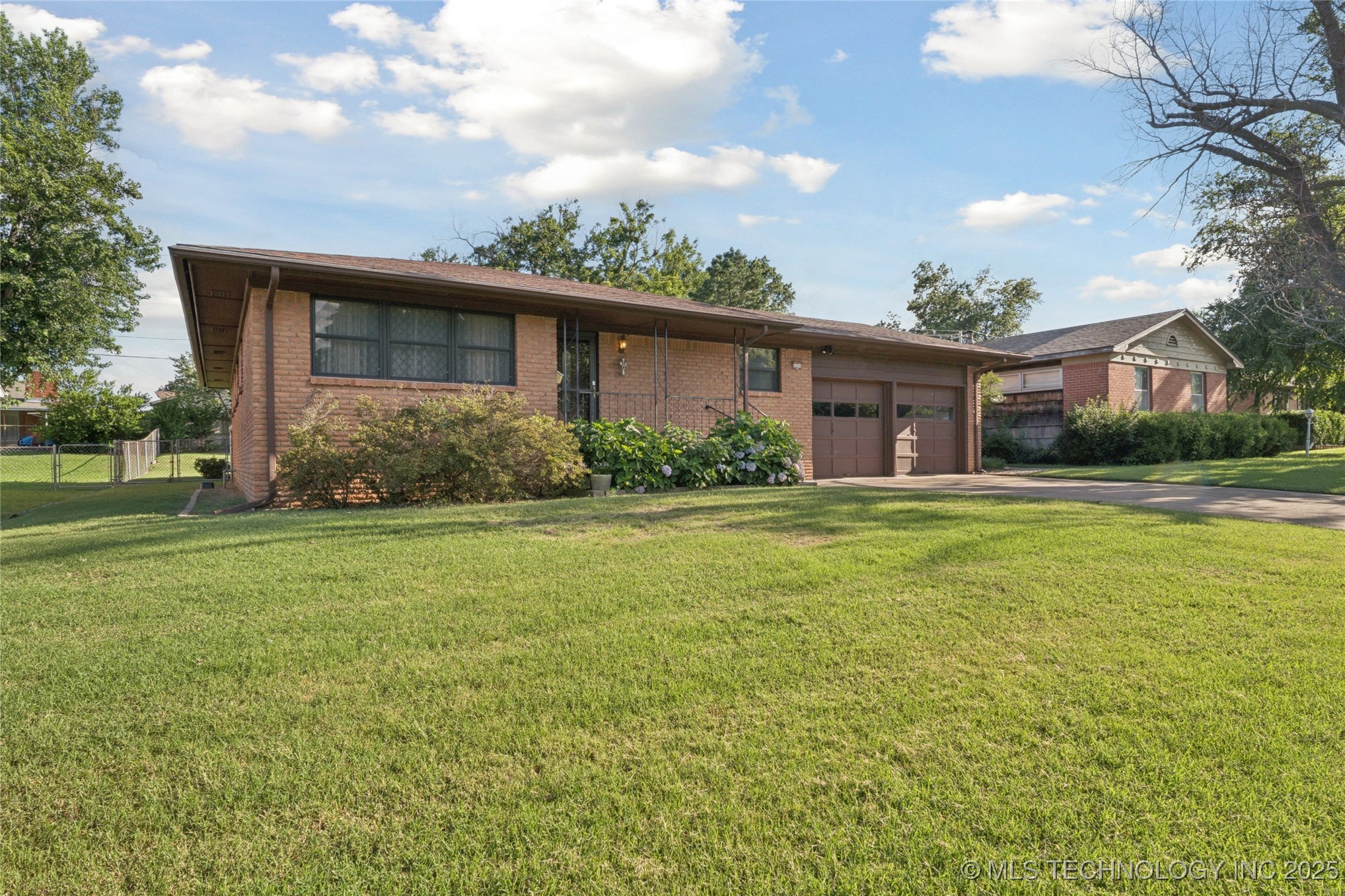 5350 E 27th Place