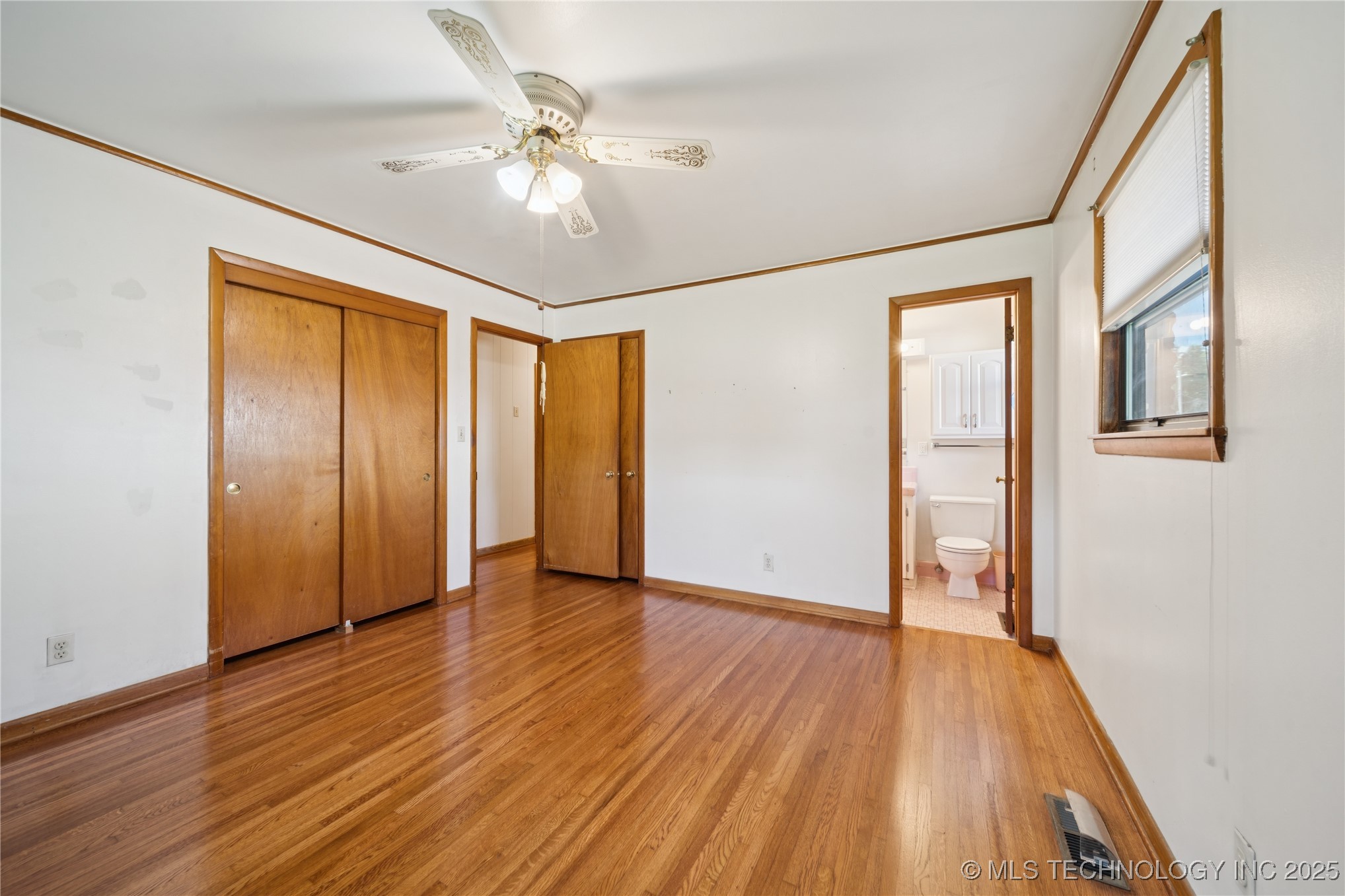 5350 E 27th Place
