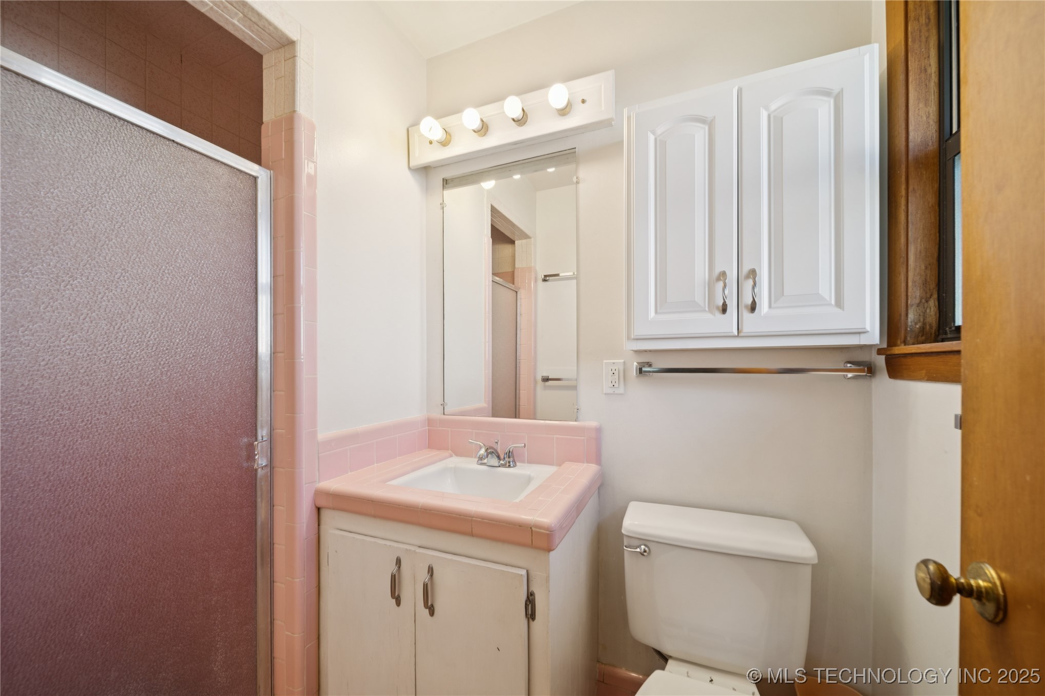 5350 E 27th Place