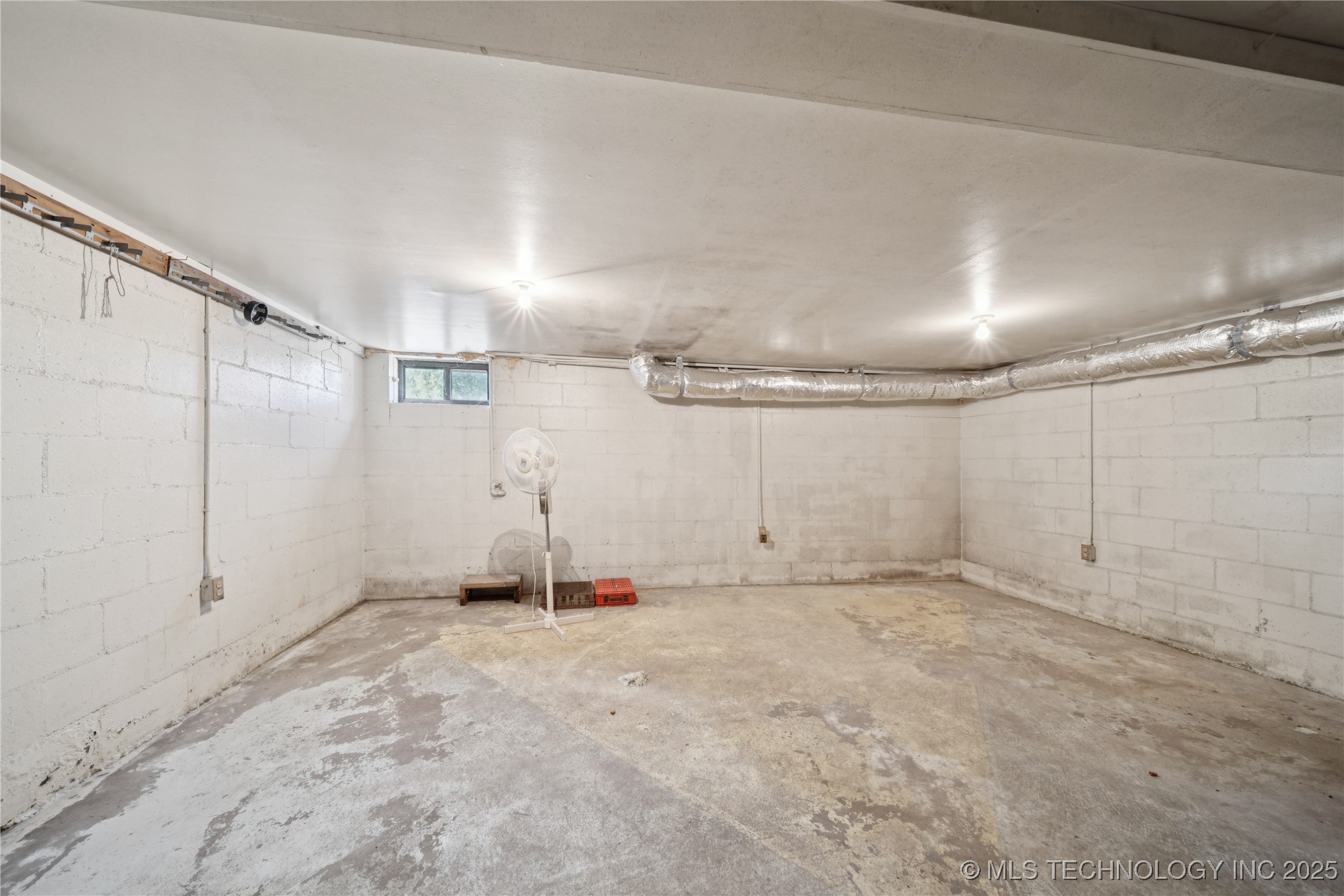 5350 E 27th Place