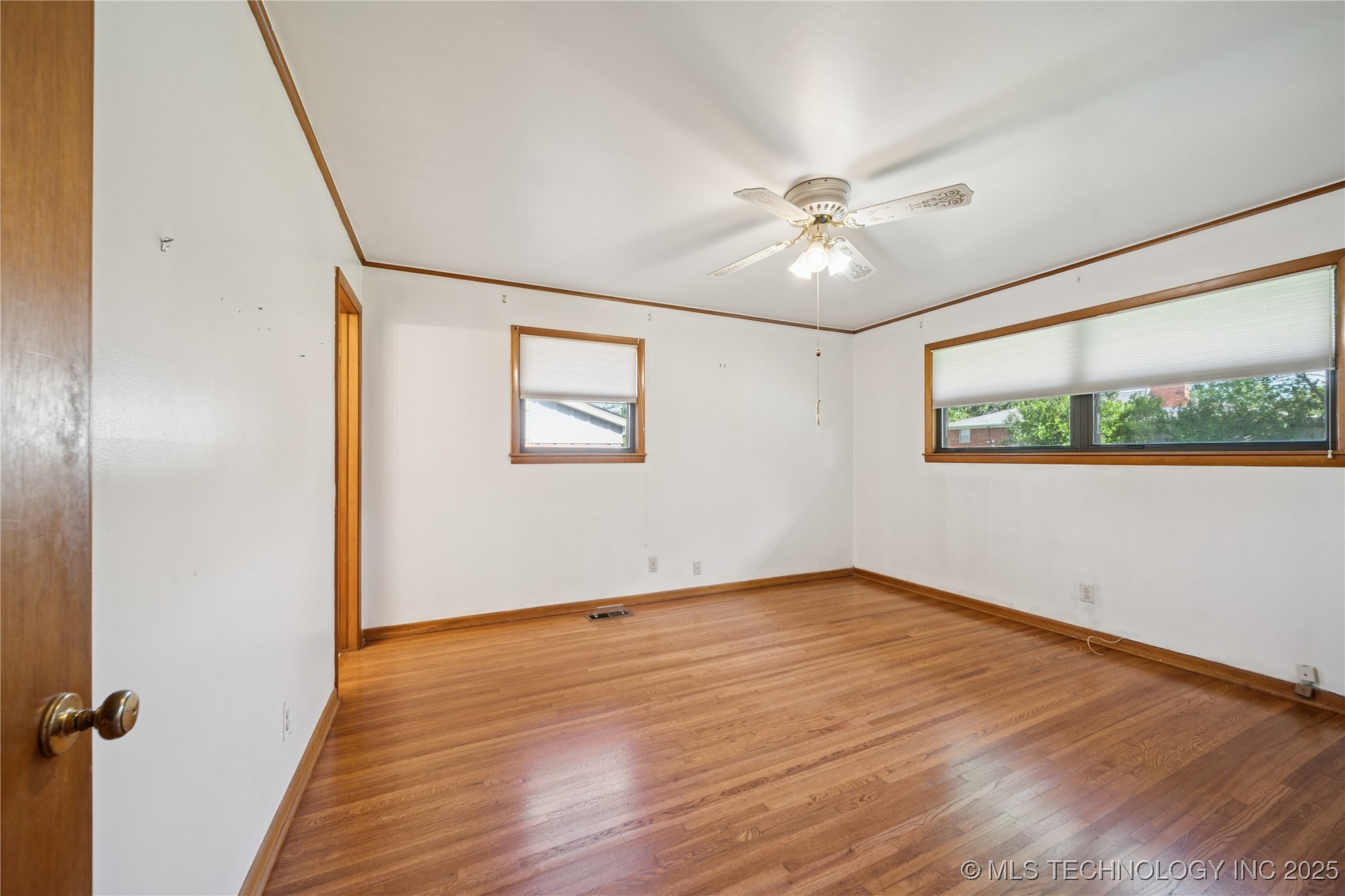 5350 E 27th Place
