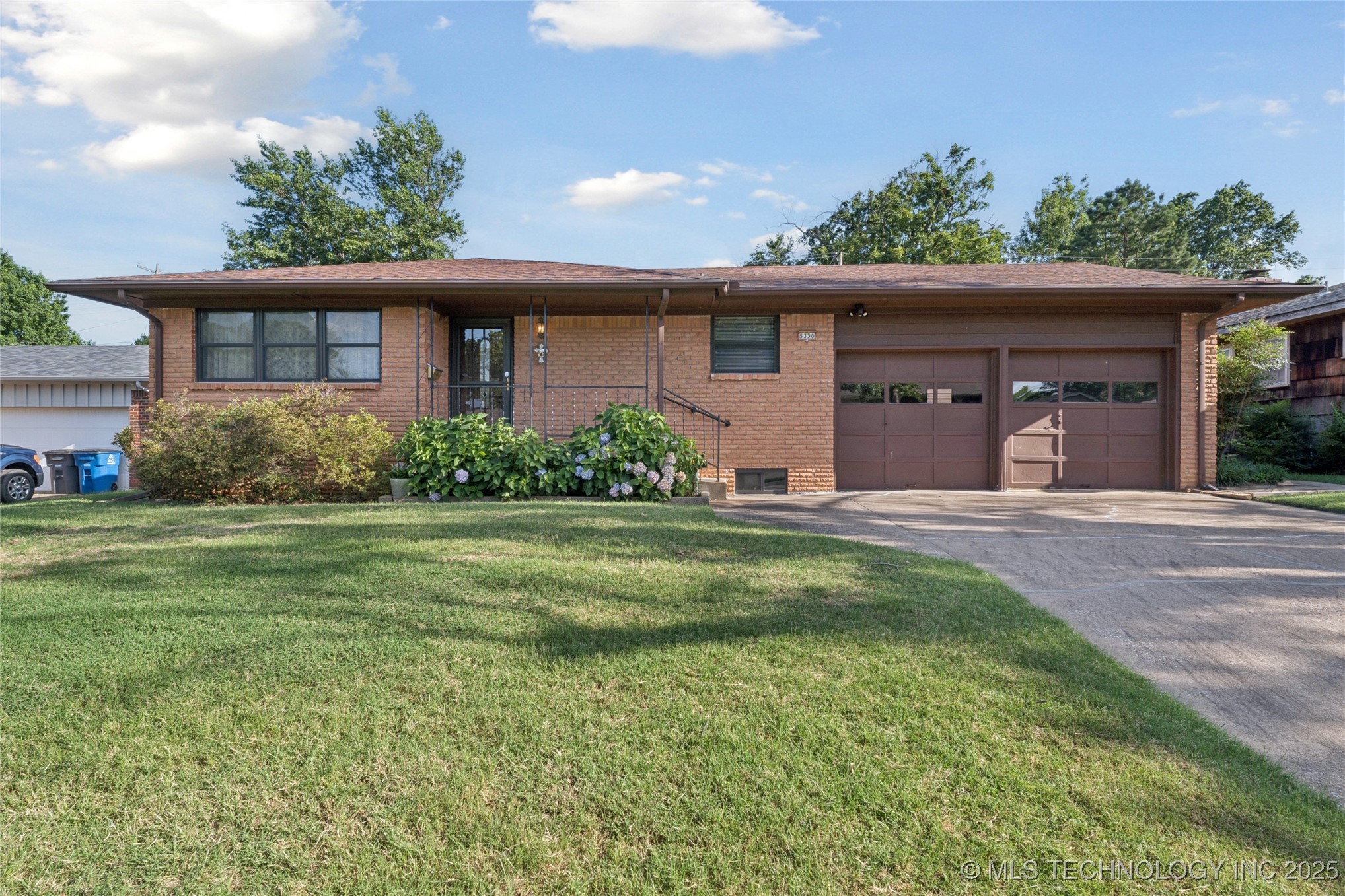 5350 E 27th Place
