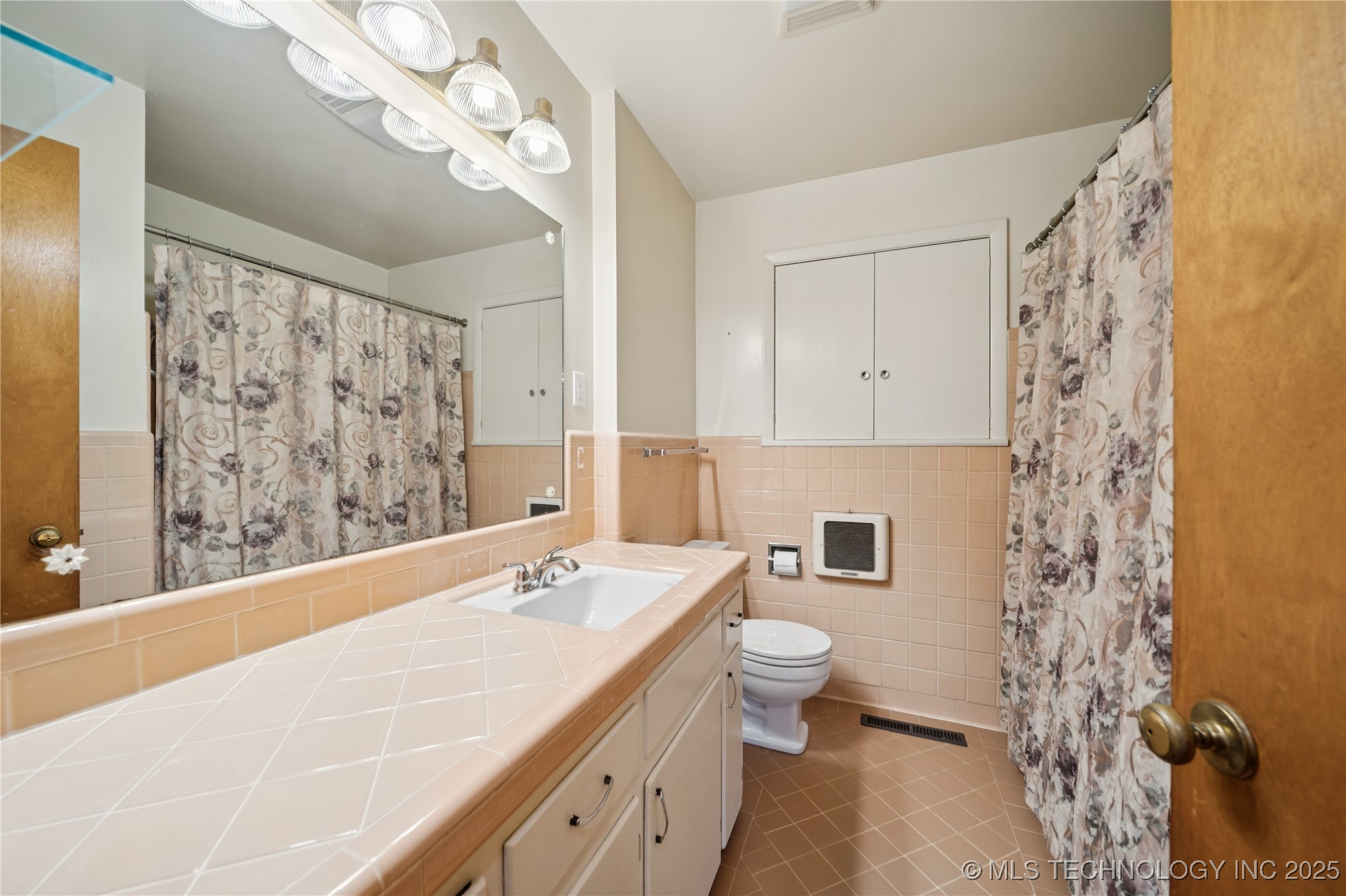 5350 E 27th Place
