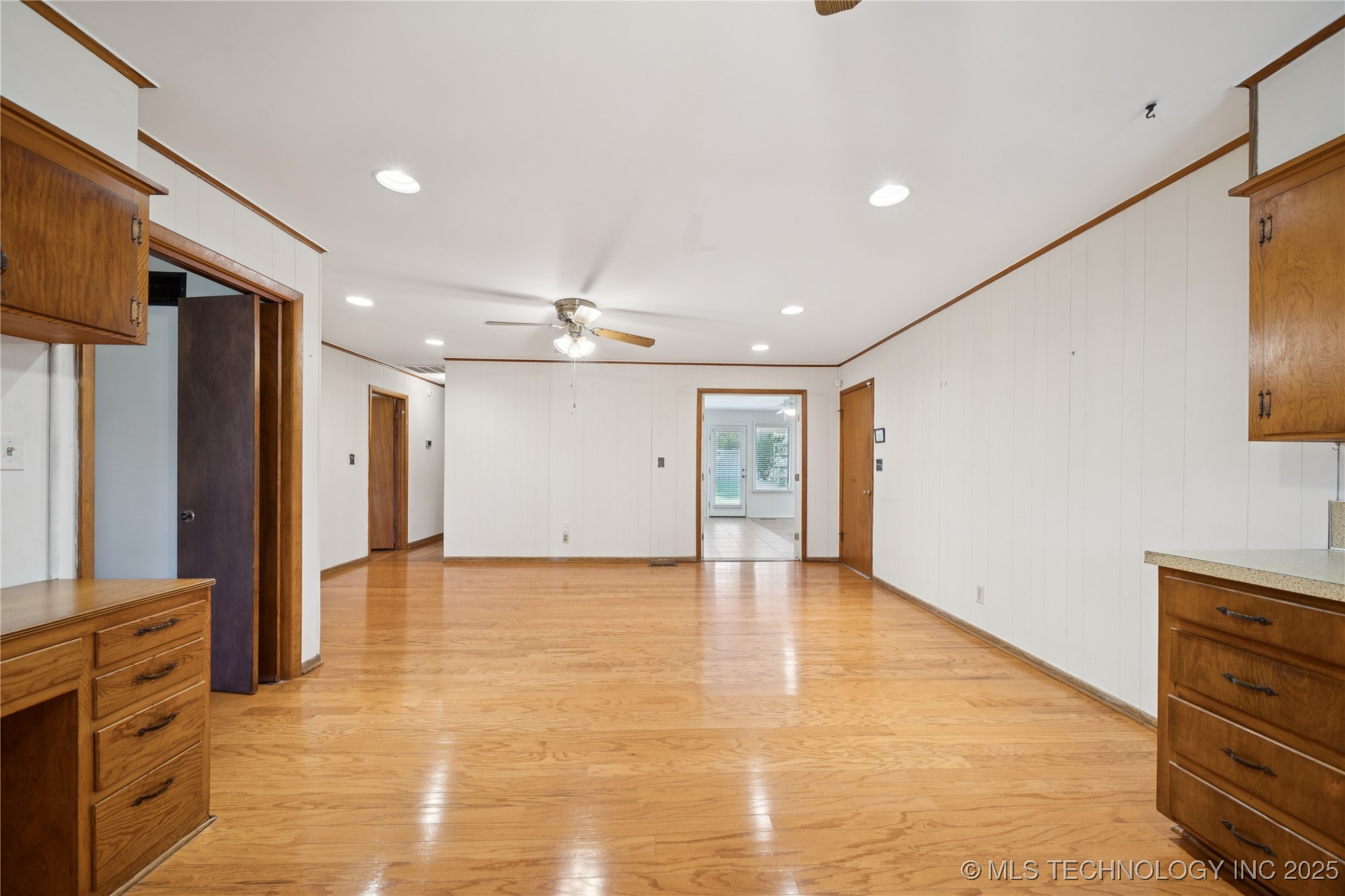 5350 E 27th Place