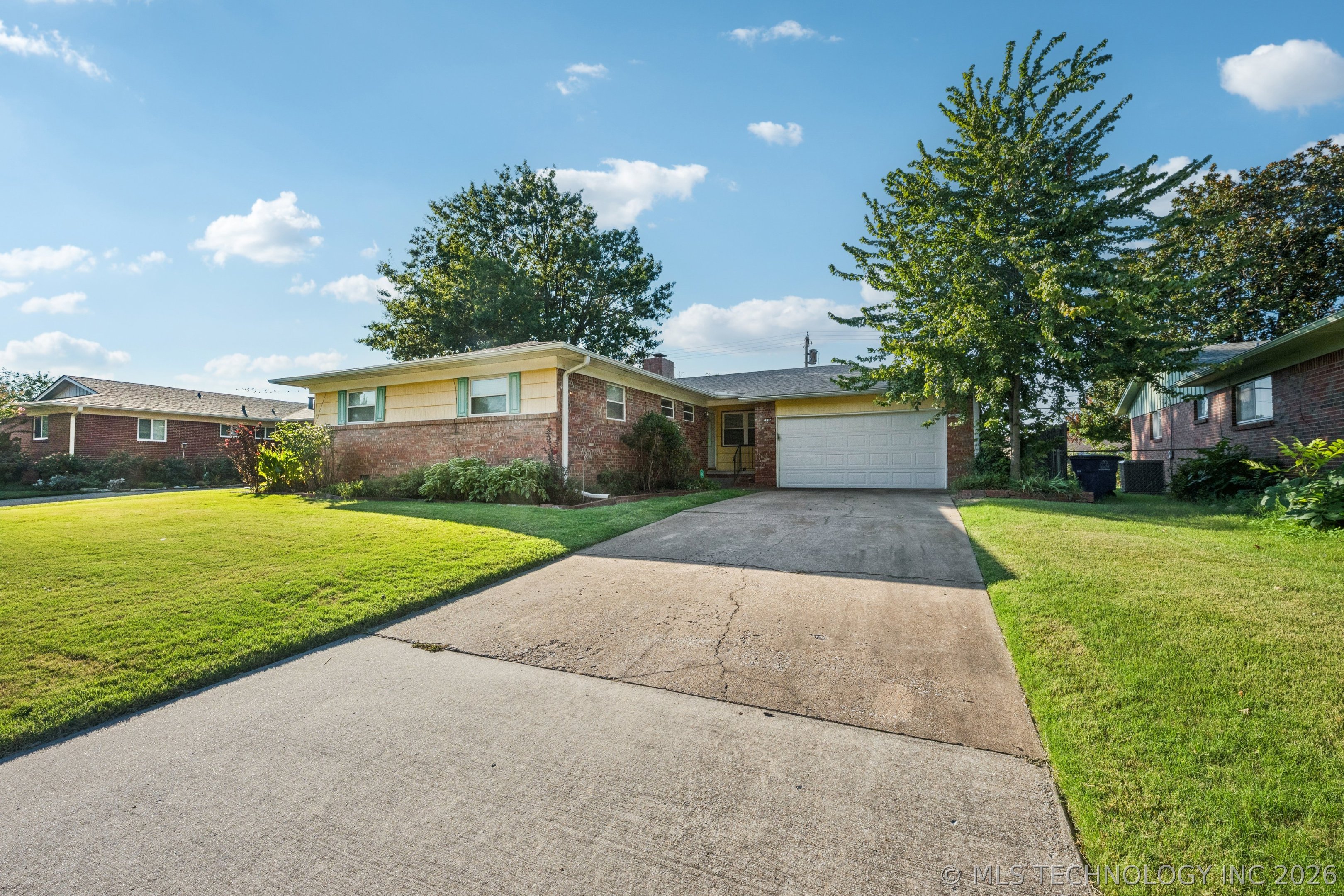 5116 E 27th Place